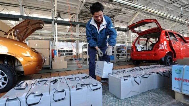 RI Diingatkan Butuh Industri Kimia demi Songsong Era Kendaraan Listrik