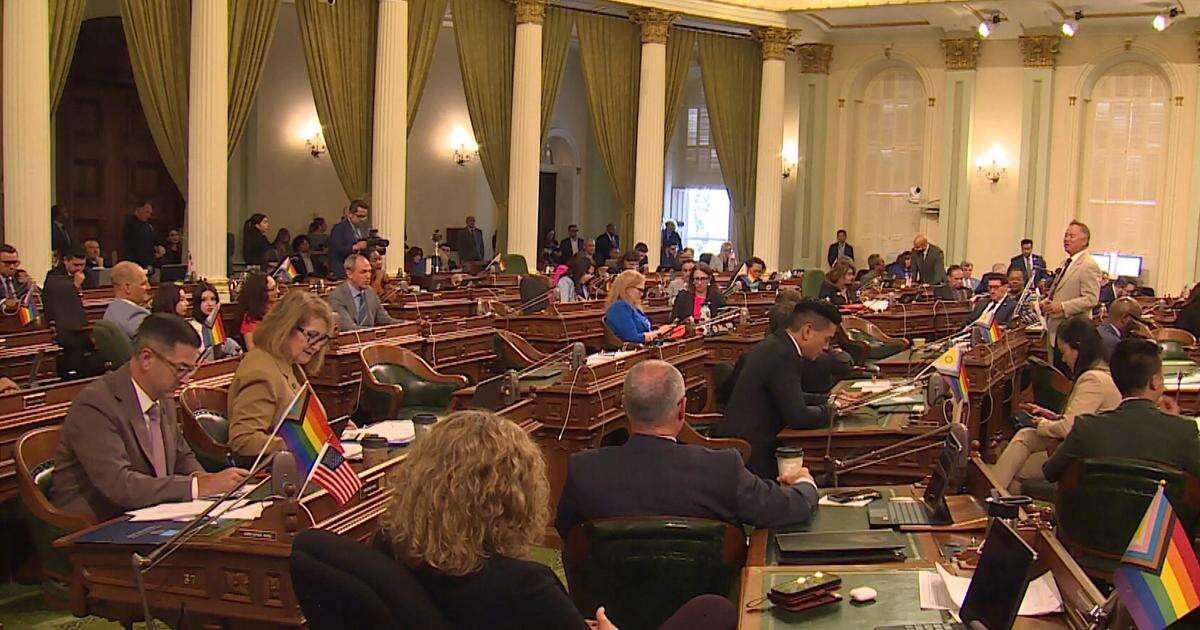 Meet the California Democrats getting money from Big Oil and voting against environmental laws