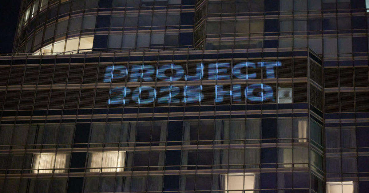 DNC trolls Trump, Vance with digital projections on NYC's Trump Tower