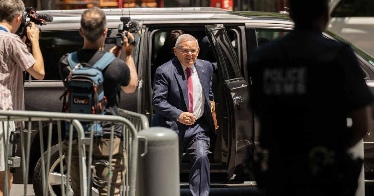 Businessman who tried to bribe Sen. Bob Menendez with Mercedes to testify