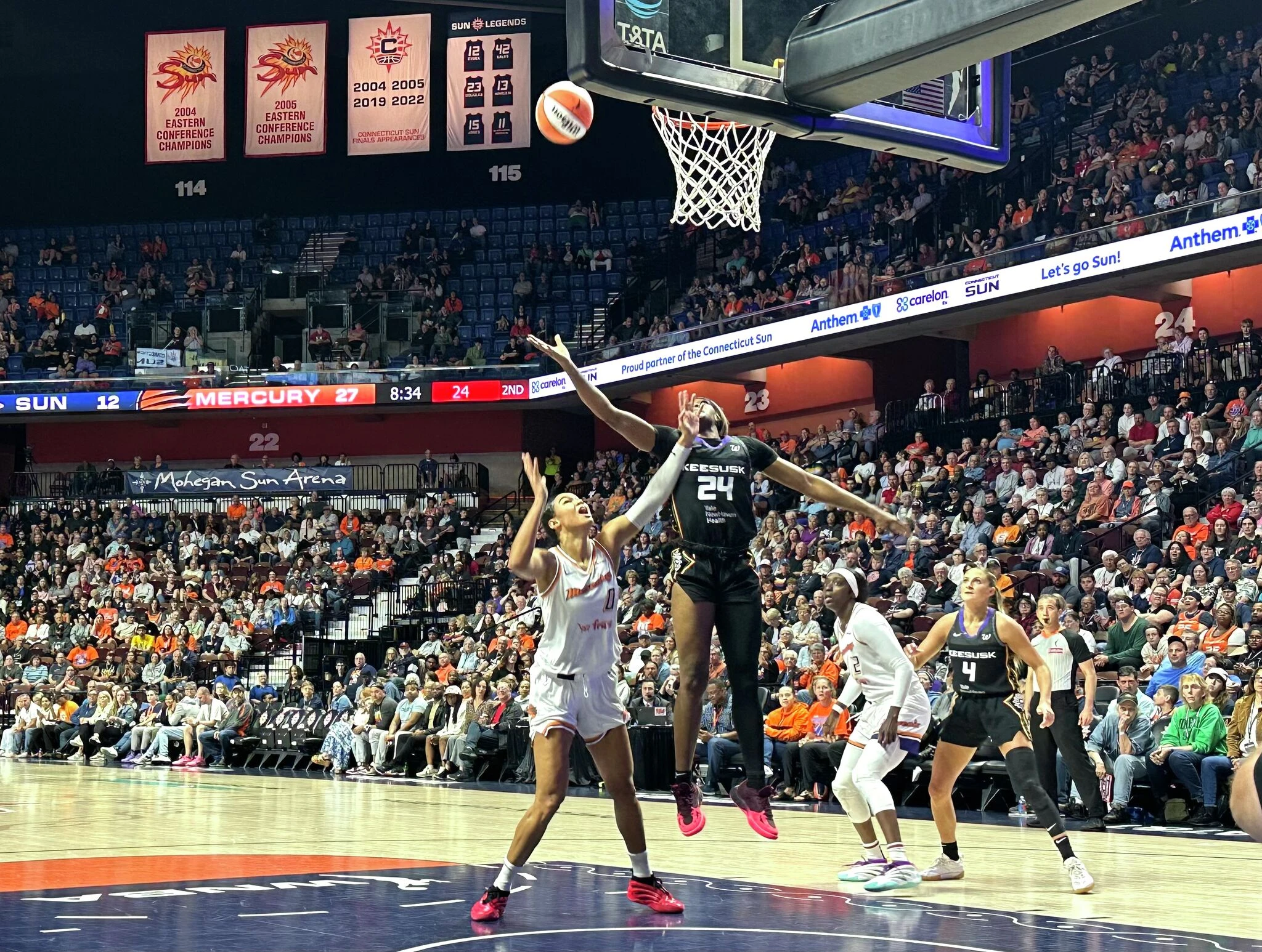 Sun plan two games in Hartford amid talks to move out of CT: Haar