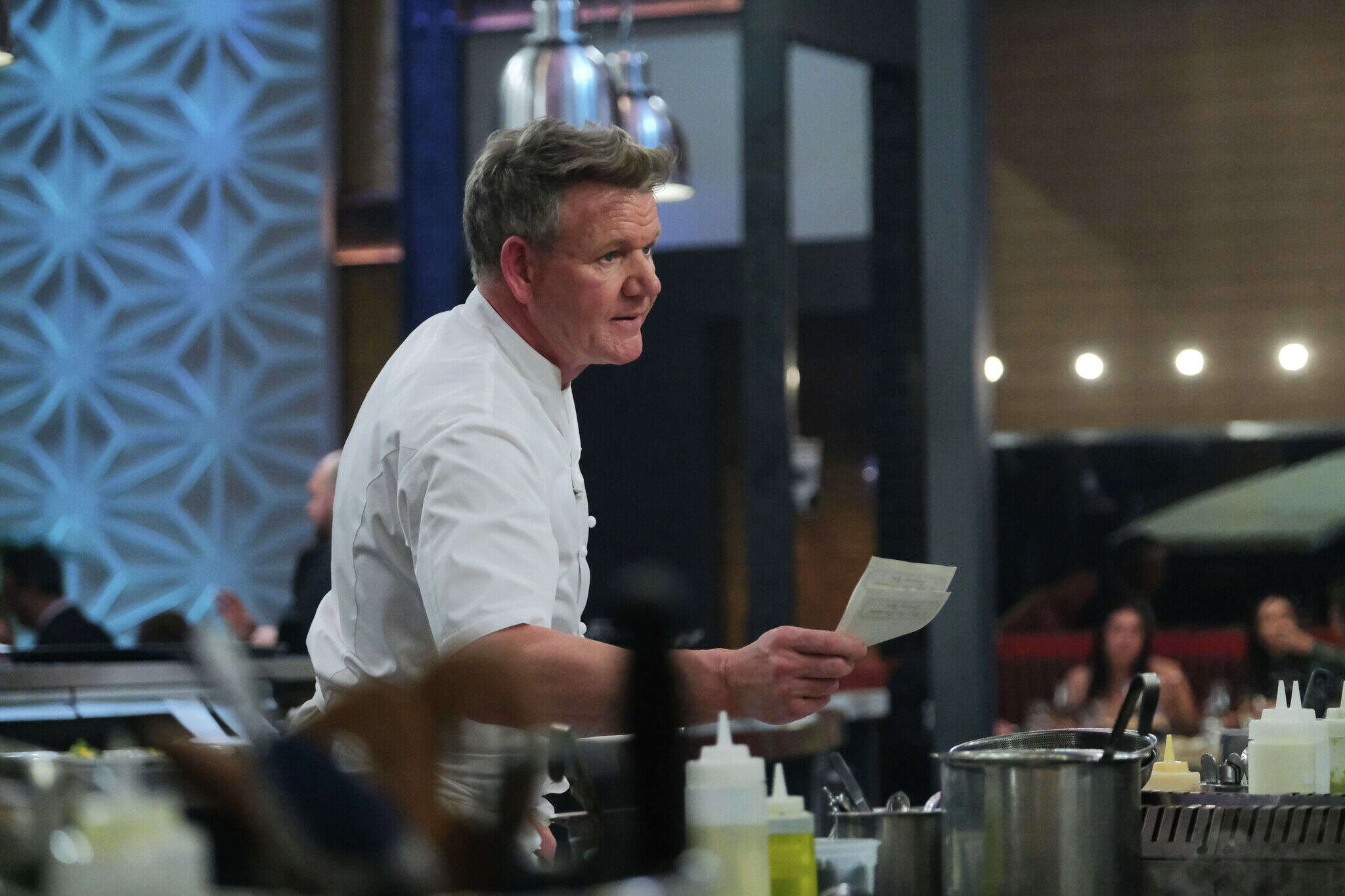 'Hells Kitchen' episode 4 recap: Ramsay shuts down dinner, Thimble Island visit