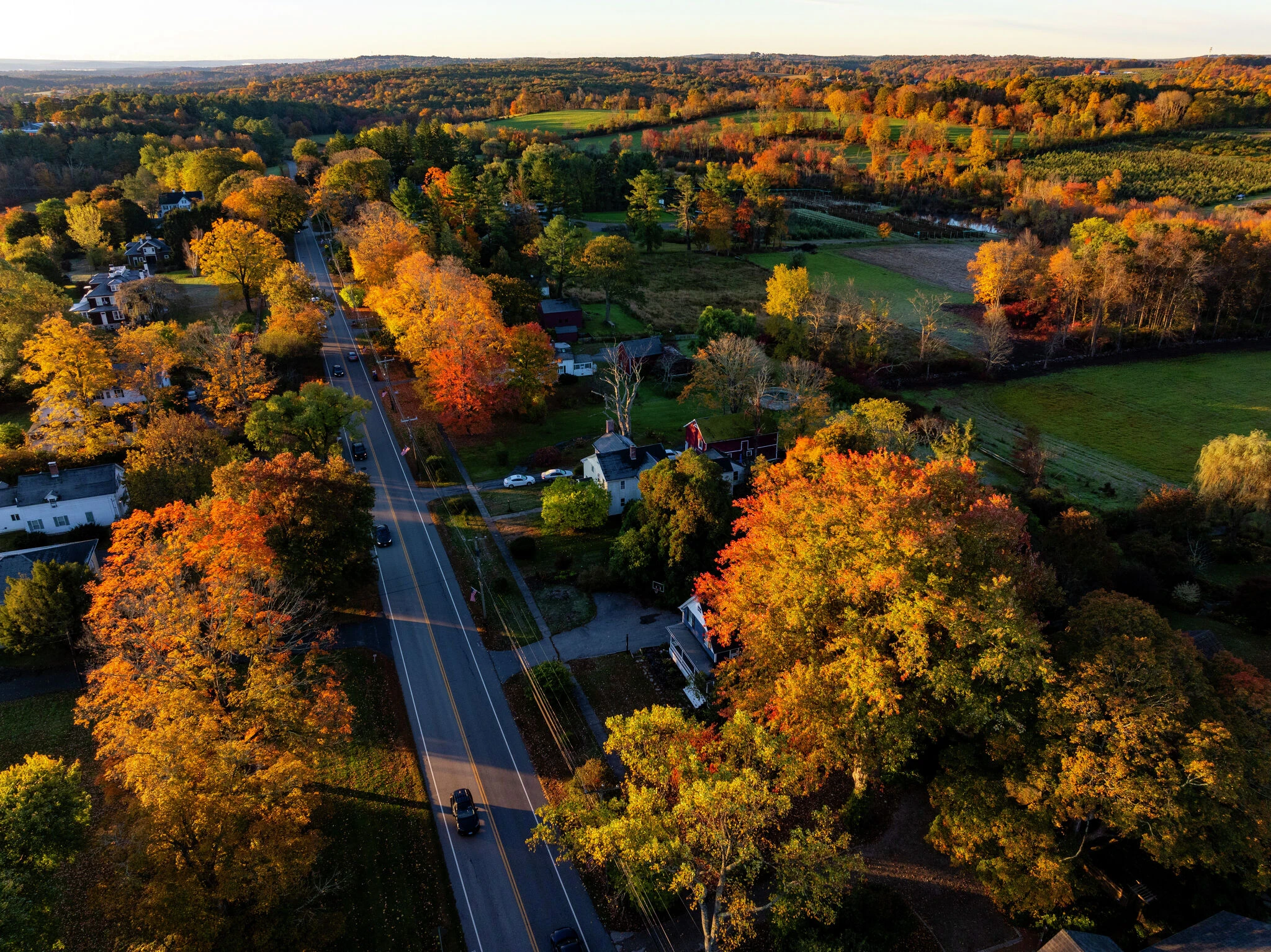 Travel magazine names this CT highway among New England’s top fall foliage spots