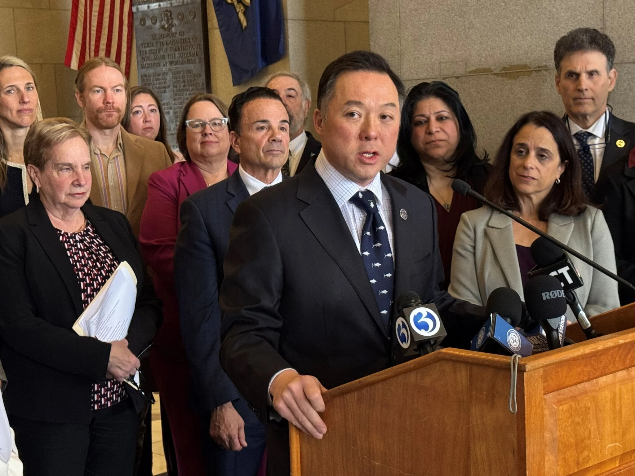 Editorial: Approving Aquarion sale in Conn. would be March madness