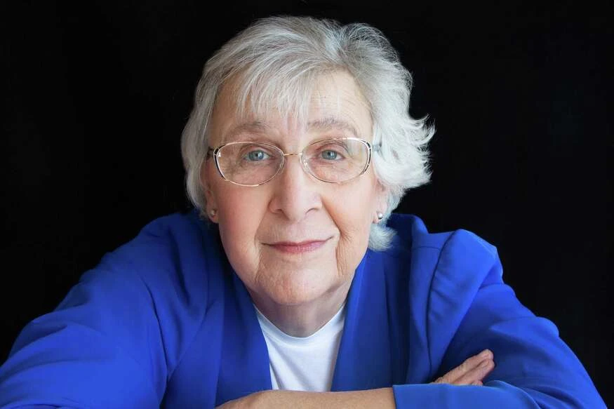 Trans comic Julia Scotti to perform in Danbury