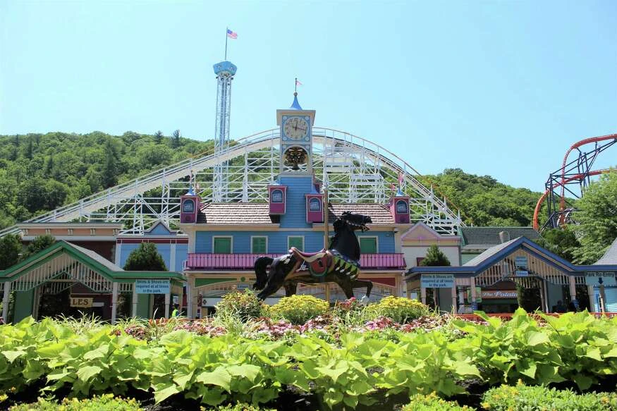 Lake Compounce in Bristol looks to add 300 workers