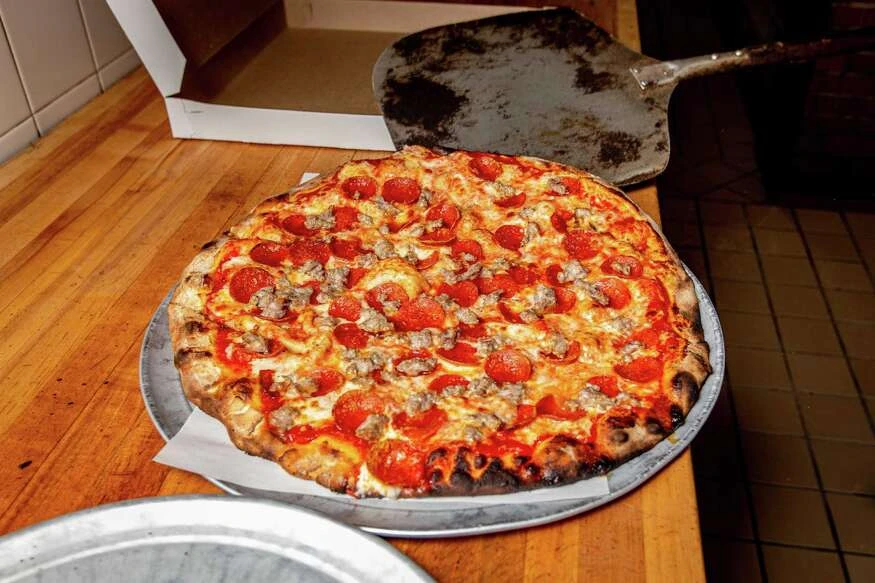 New Haven pizza, CT restaurateurs seen on ‘Good Morning America’