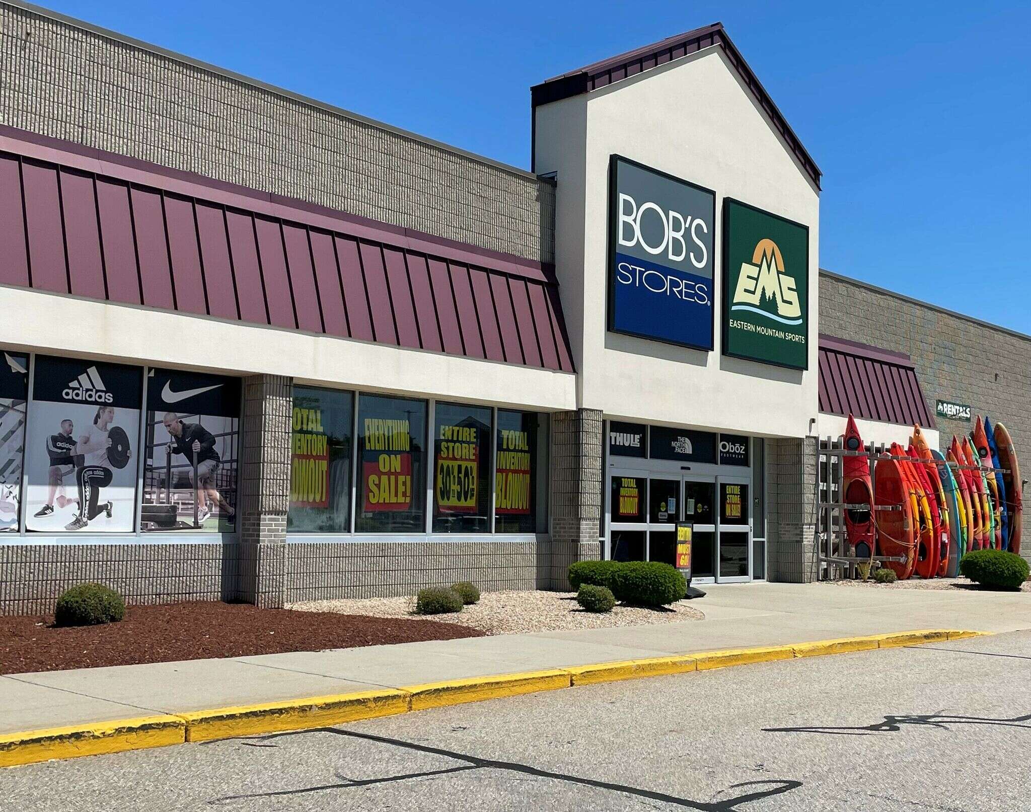 Bob's Stores, EMS file for Chapter 11 as Meriden-based retailer closes stores