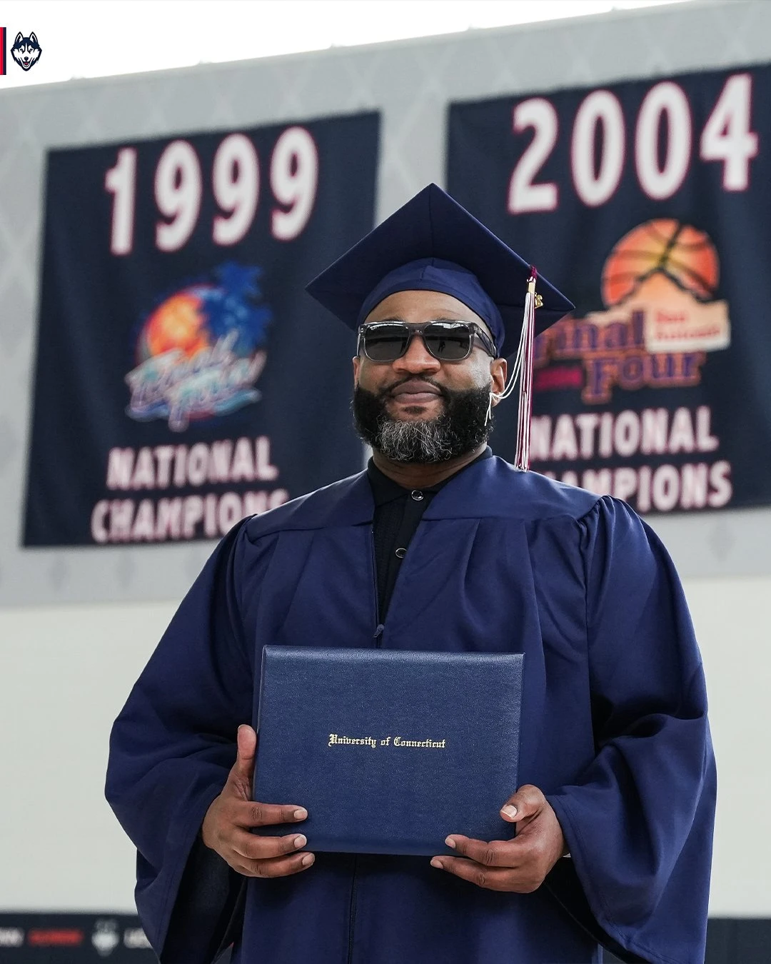 Khalid El-Amin receives UConn degree 25 years after Huskies' first title