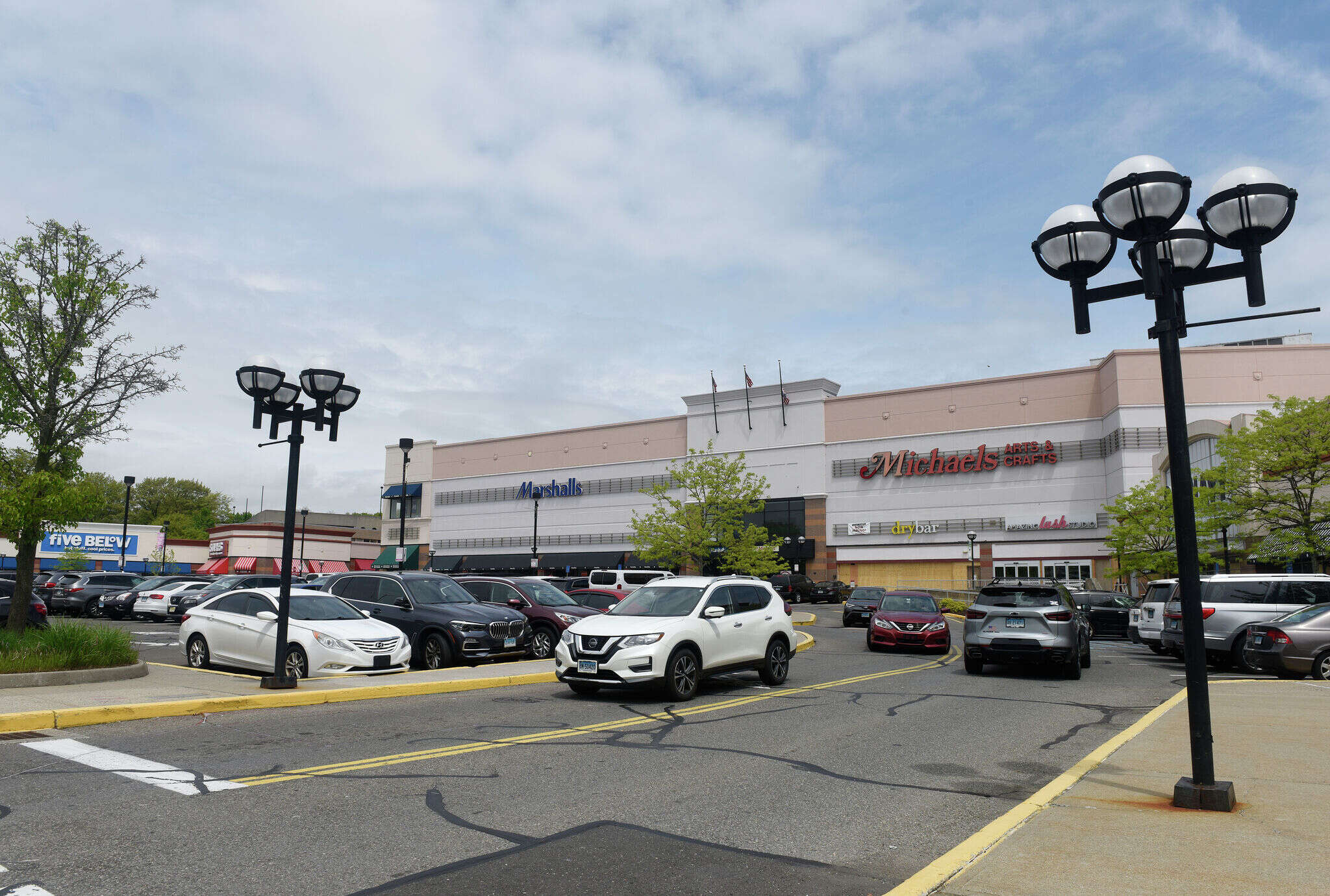 Party City set to return by end of year to shopping center in Stamford