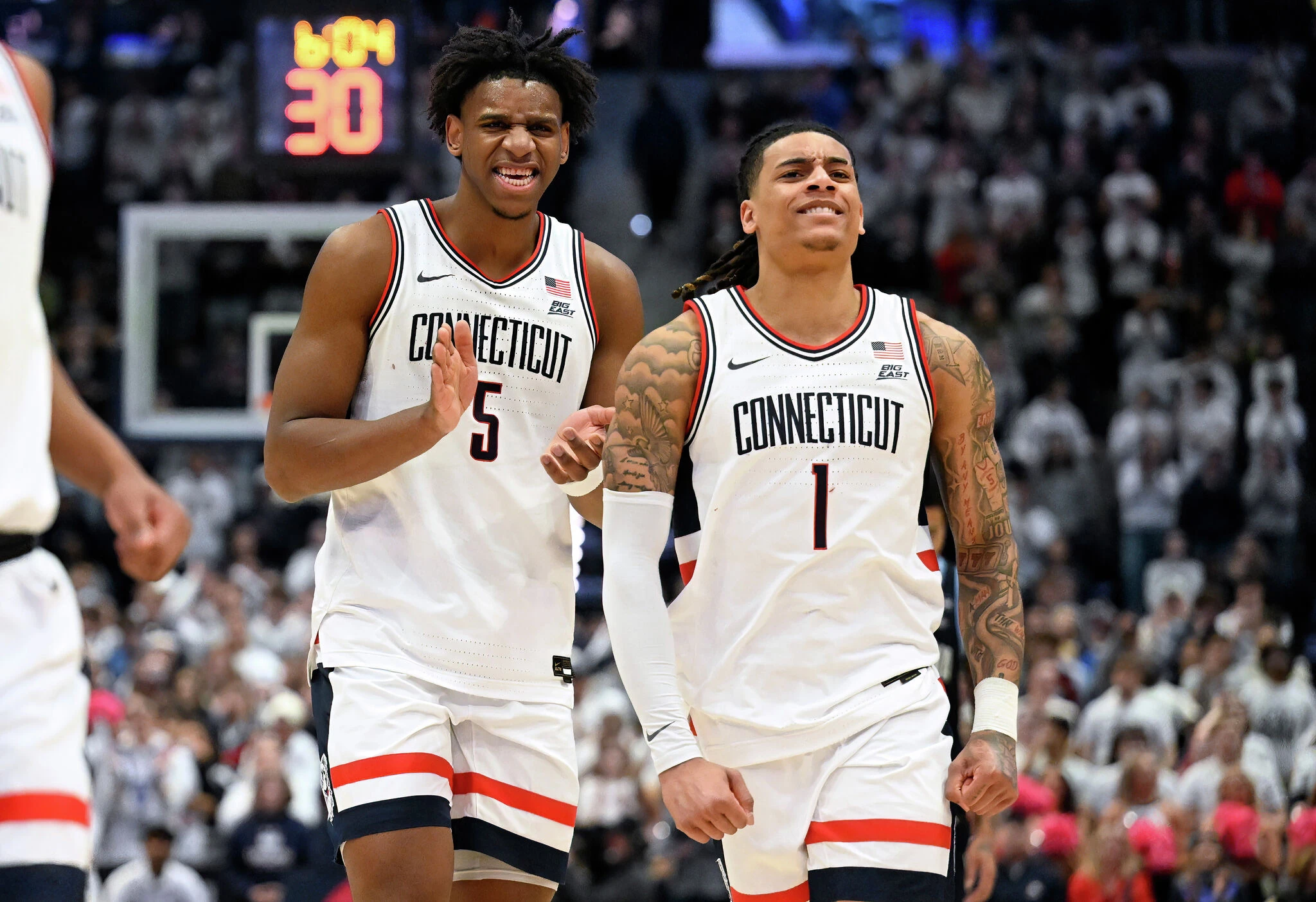 Anthony: UConn keeps winning through another tough January