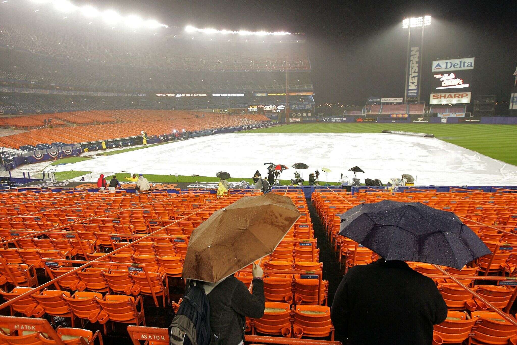 Opinion: A Thanksgiving lesson learned in the Shea Stadium rain