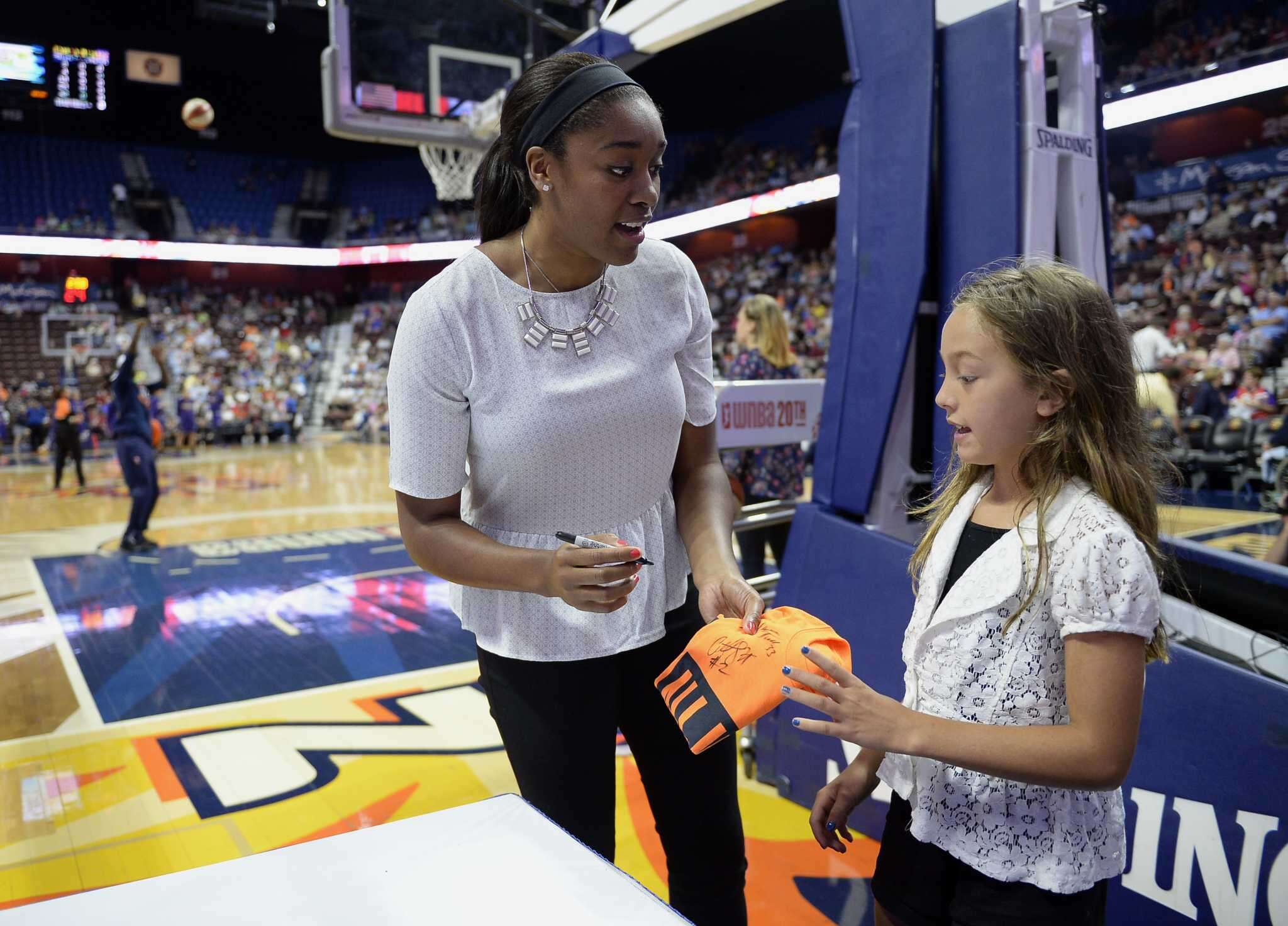 Morgan Tuck named Connecticut Sun general manager. Darius Taylor takes on new role