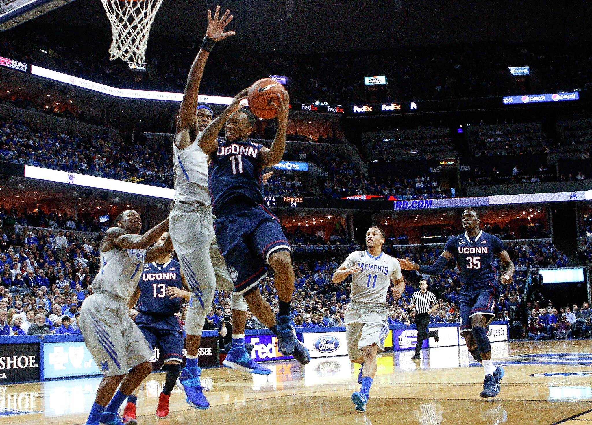 UConn men's basketball has intriguing history with Memphis heading into Maui
