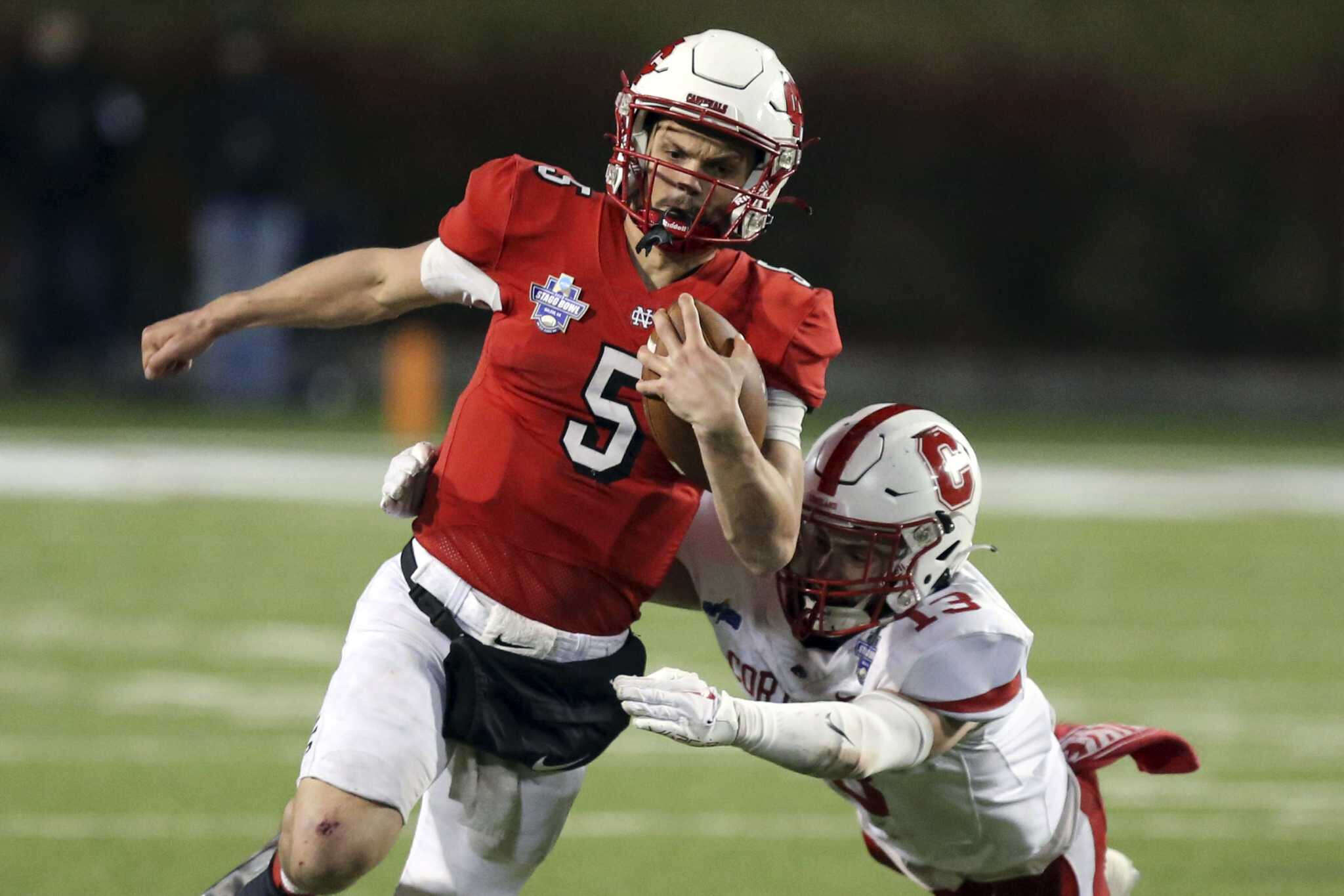 North Central (Ill.) QB Luke Lehnen wins top offensive honor on AP Division III All-America team