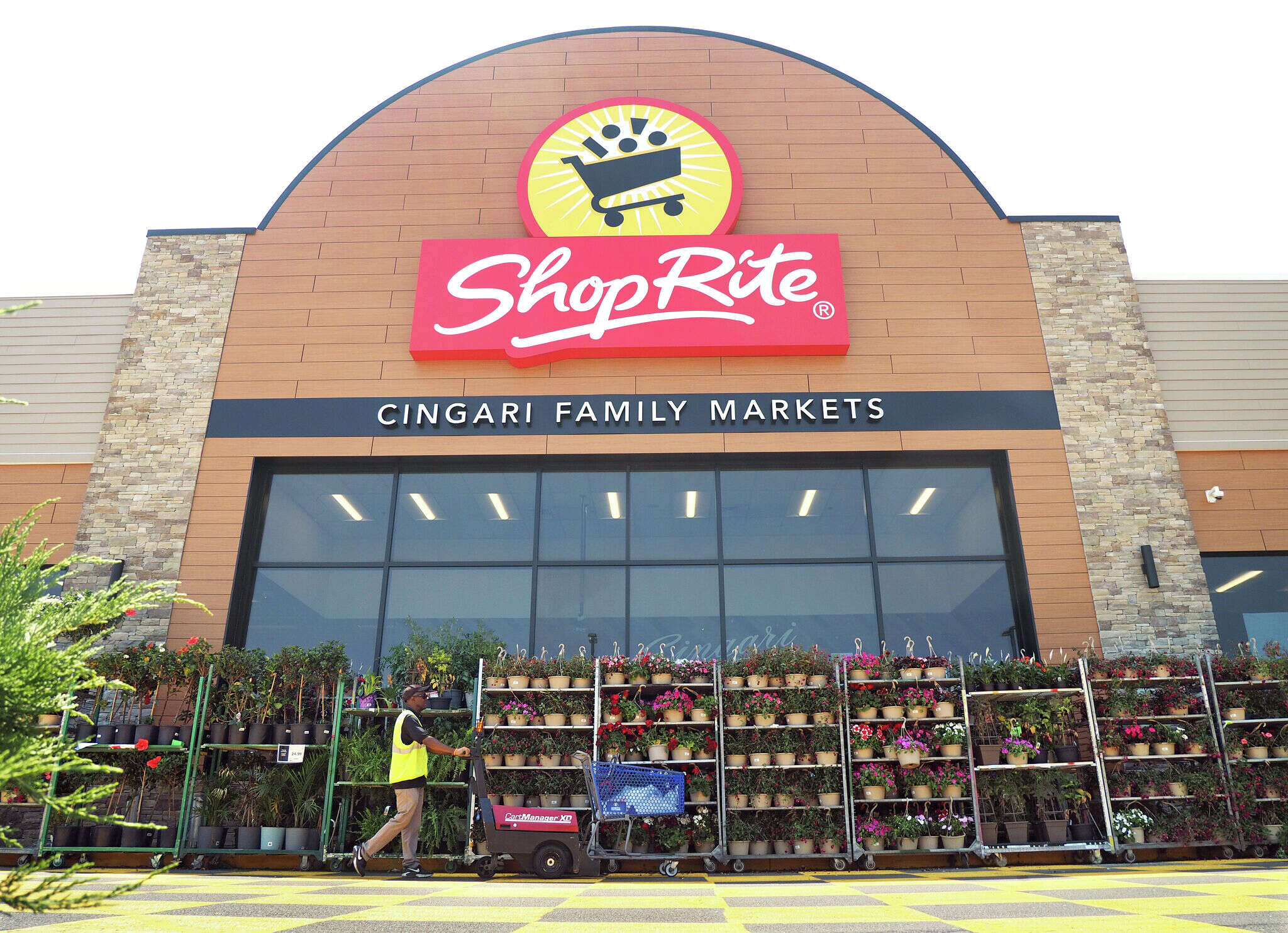 These ShopRite and Grade A Market stores in Connecticut just got renovated