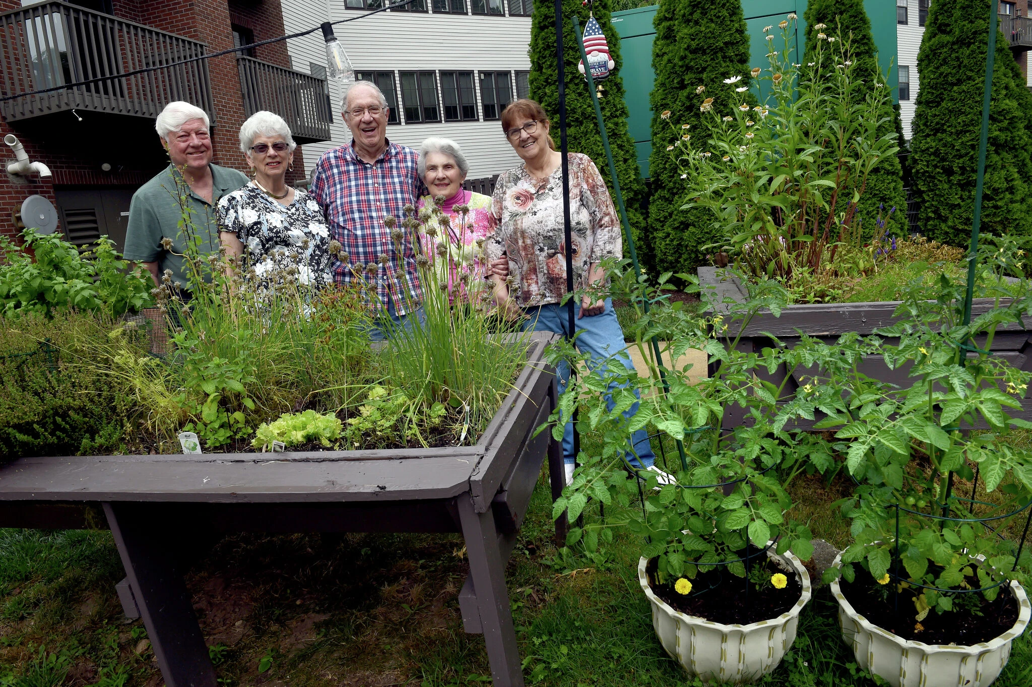 For CT senior citizens, gardening programs are 'a source of beauty'