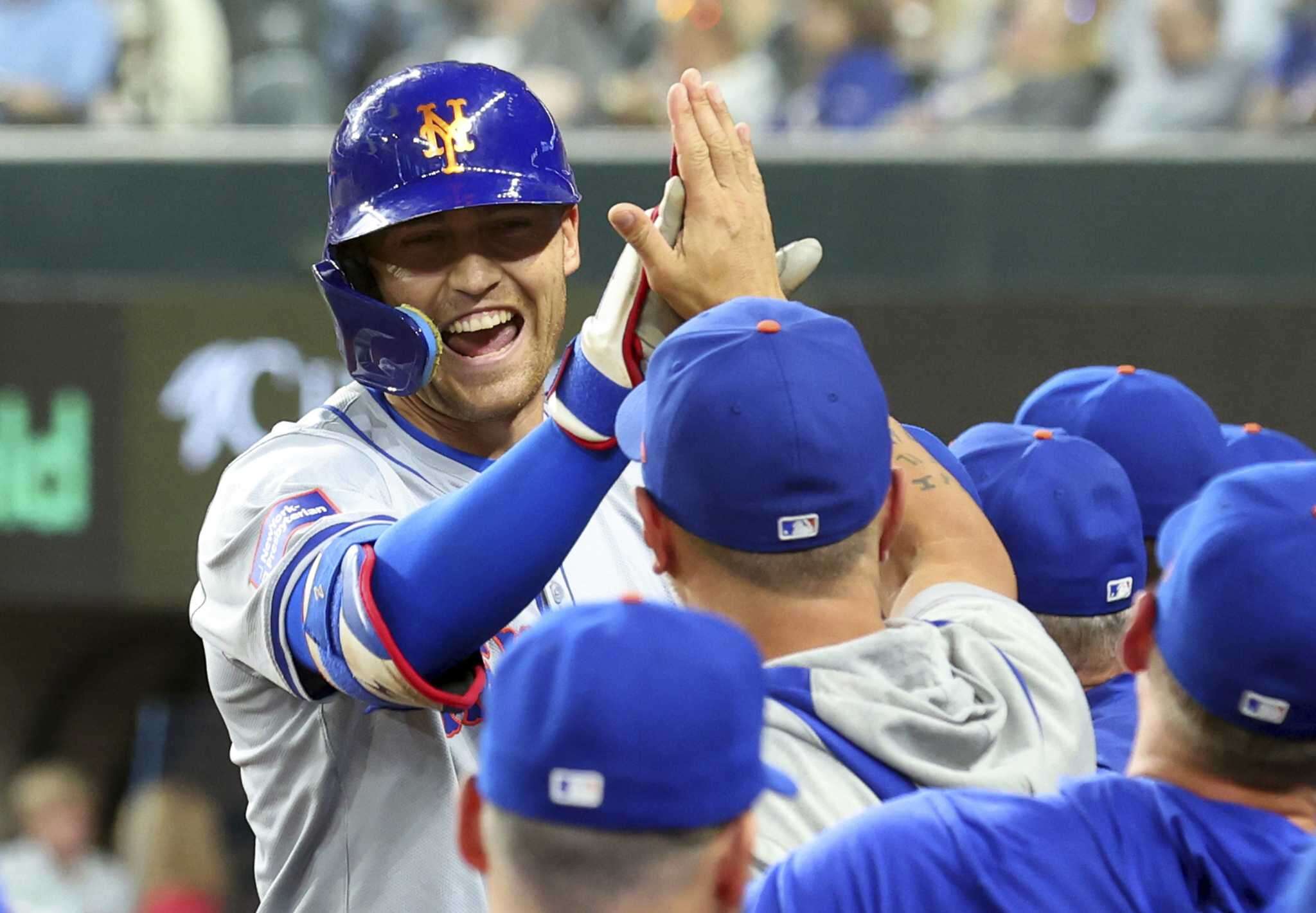 Mets get 22 hits and their 6th win in a row, 14-2 over reigning World Series champ Rangers