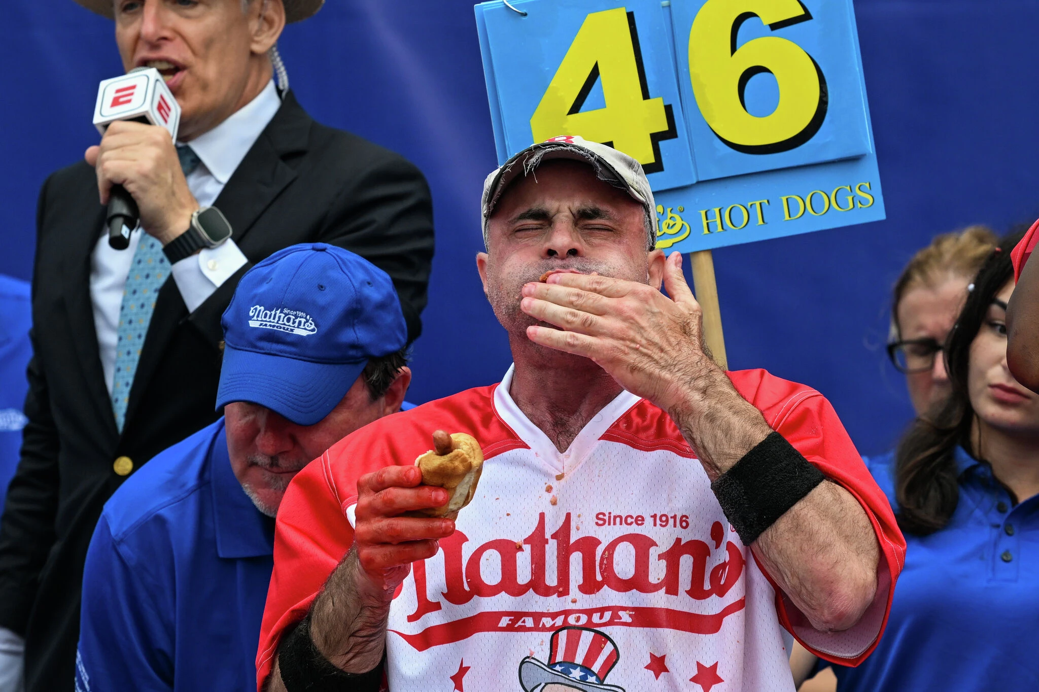 CT hot dog eating winner looks to secure Nathan's Coney Island title