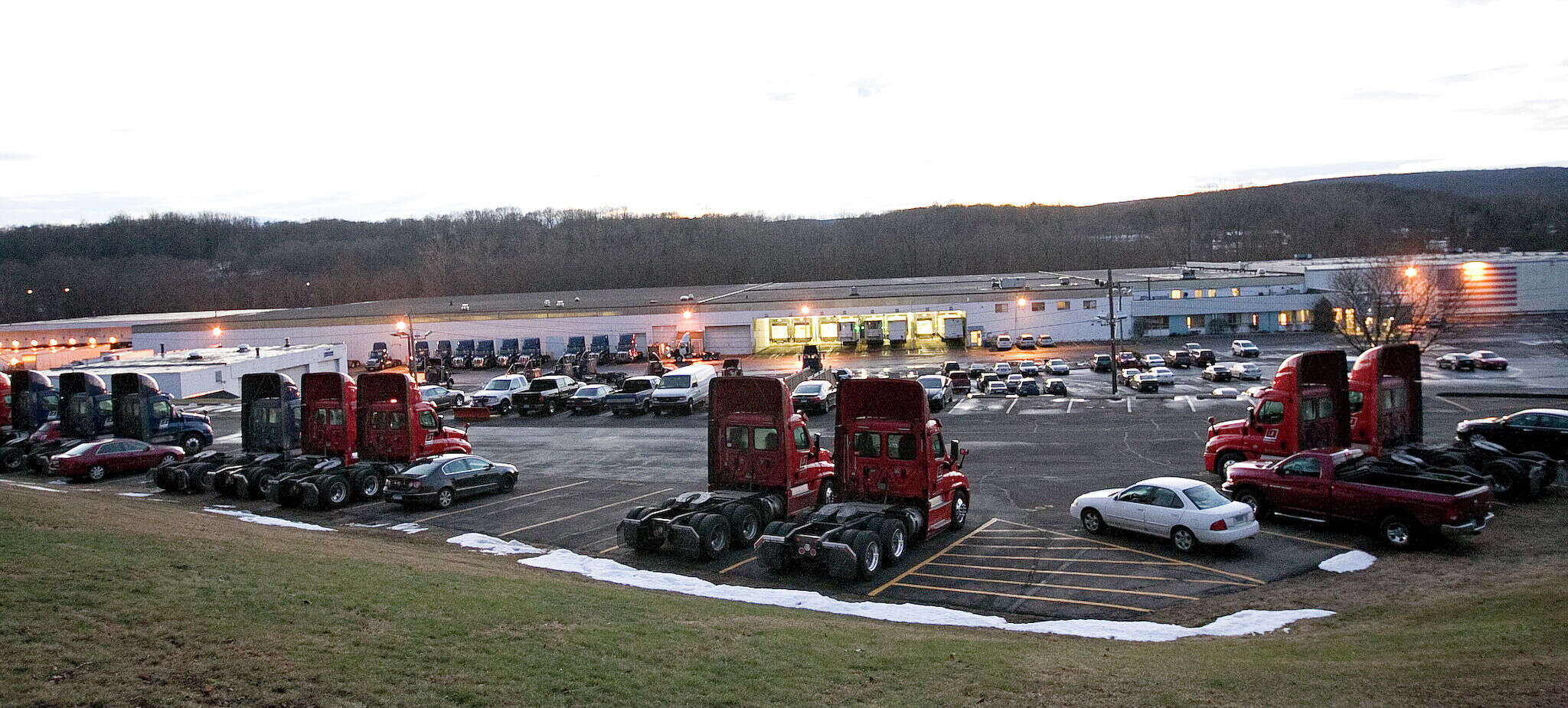 CT Bozzuto's food distributor CEO buys majority share in Mass. grocery chain