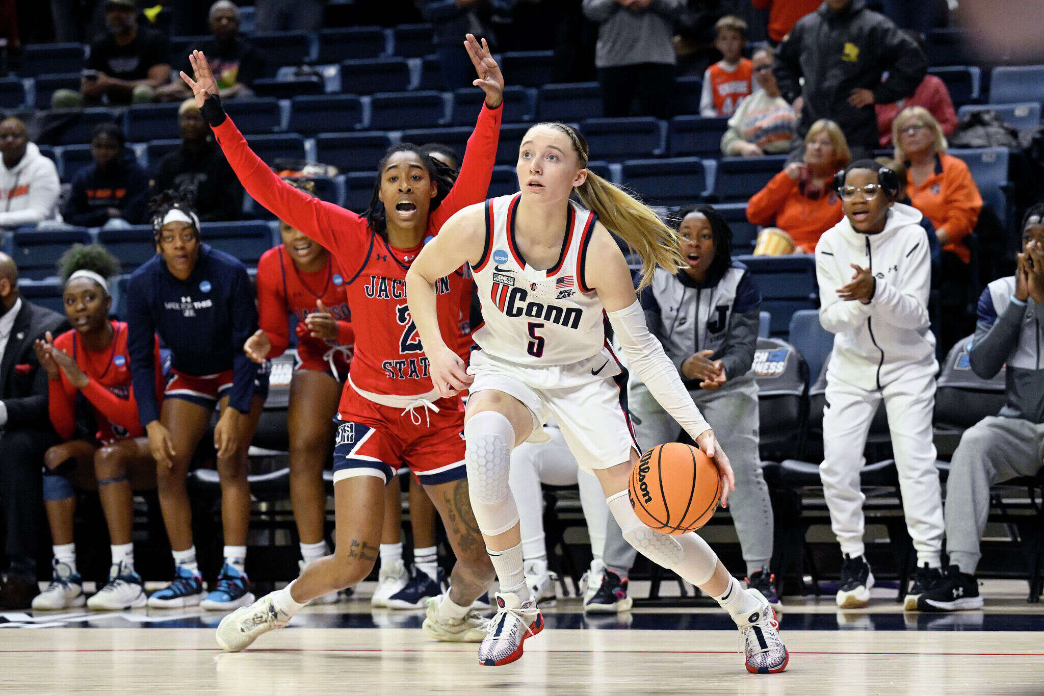 How UConn players reacted to rare goaltending call vs. Jackson State