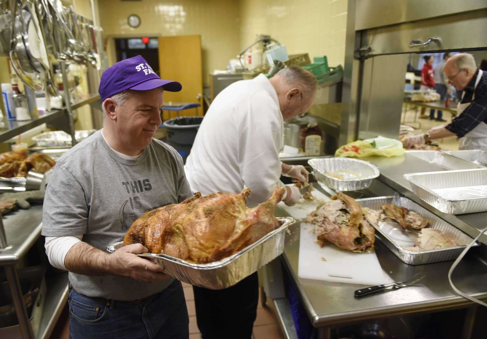 Where to find free sit-down Thanksgiving meals in CT this year