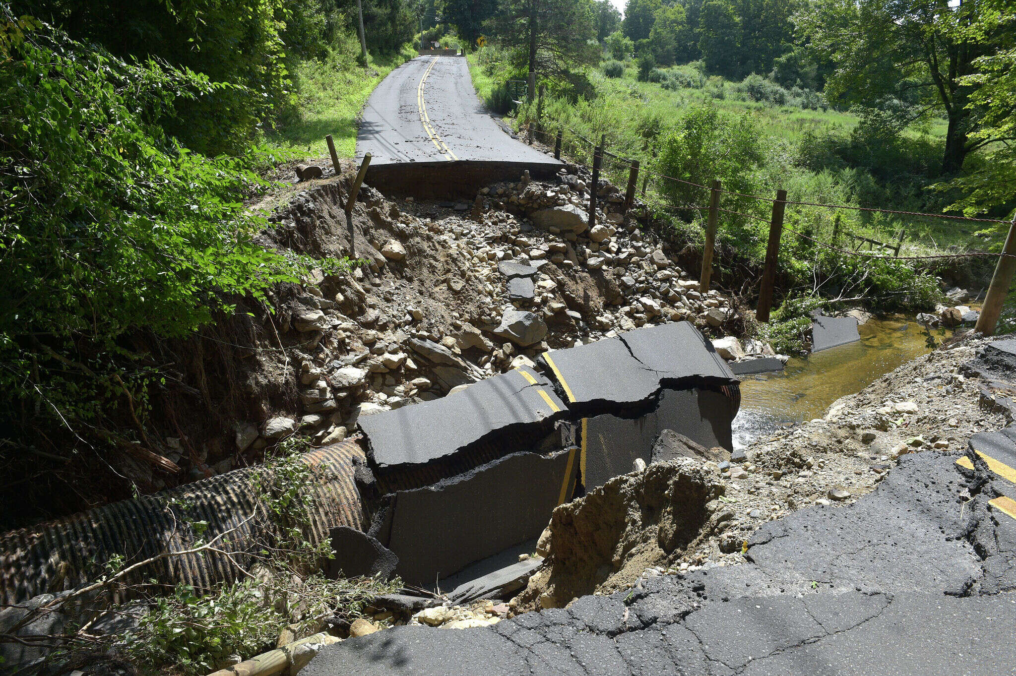 Many CT small businesses to get financial help following flooding