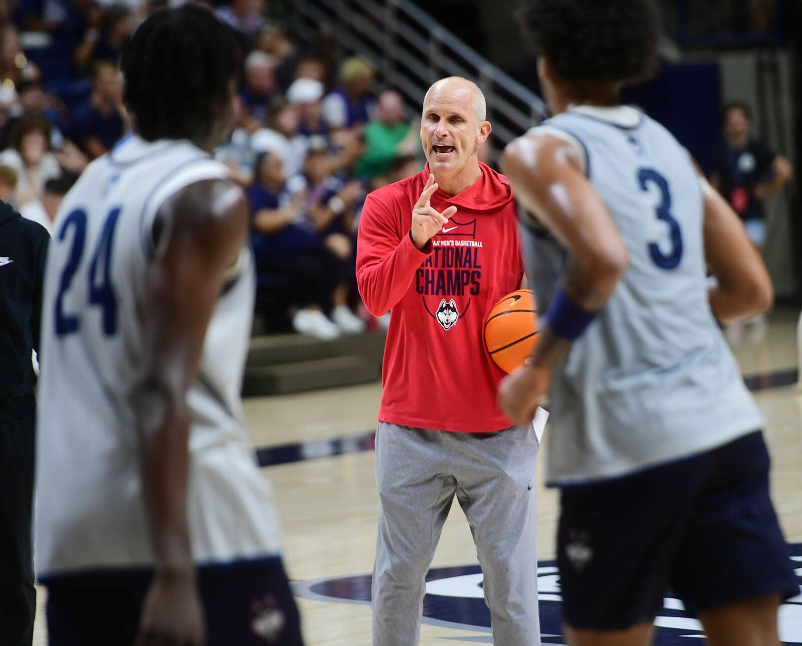 UConn men, Rhode Island to play at Mohegan Sun in charity game