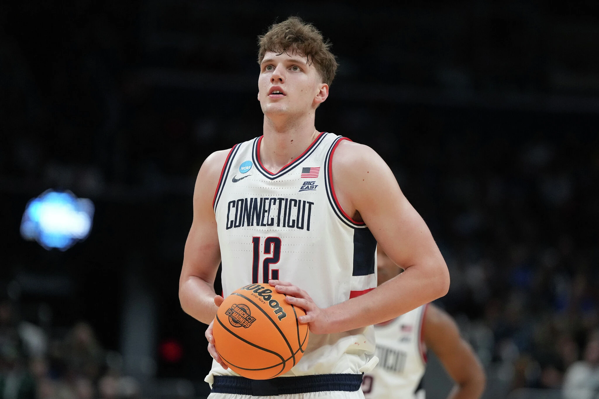 Former UConn center Eric Reibe commits to USC from transfer portal