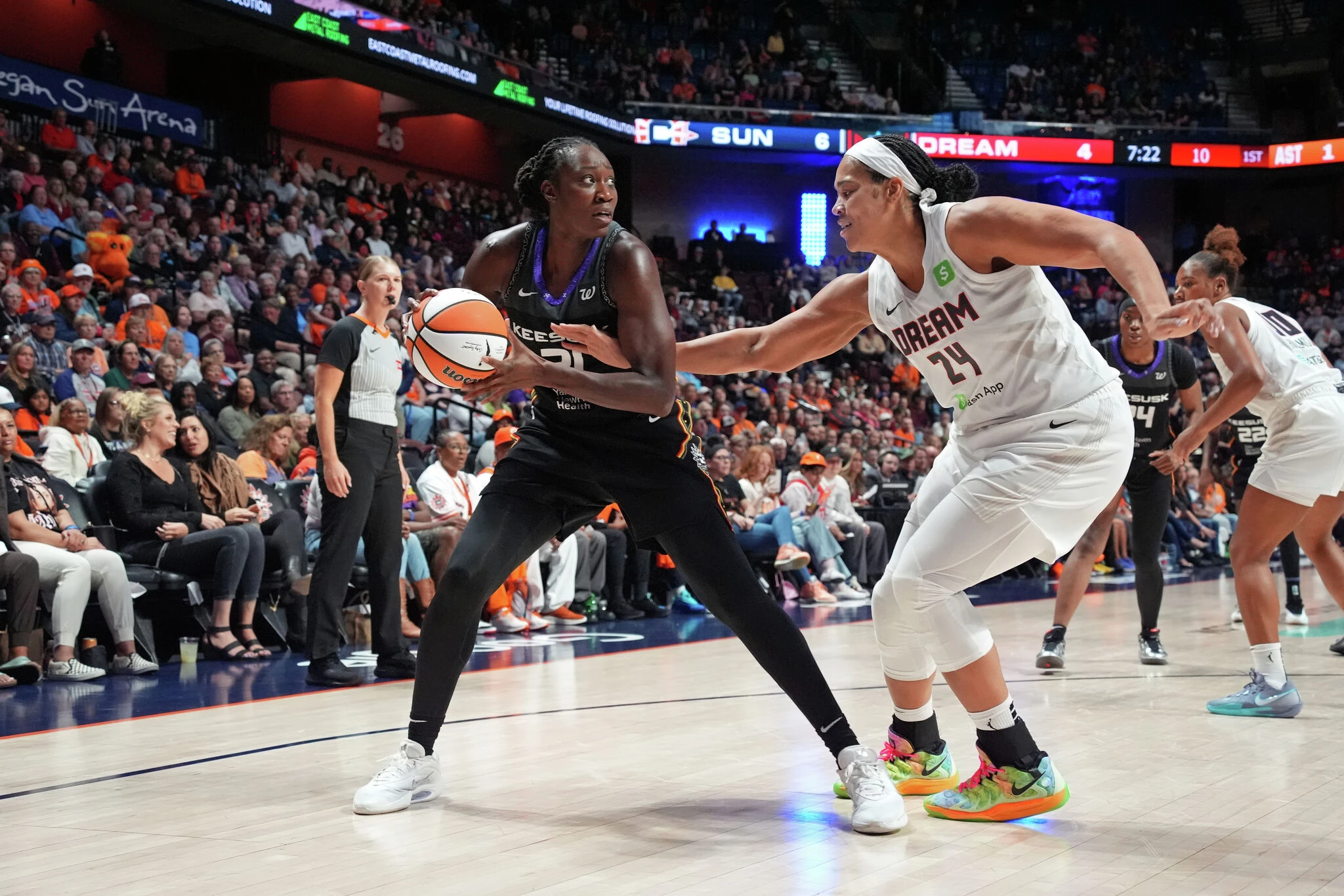 Connecticut Sun unable to pull off upset against Atlanta Dream Monday