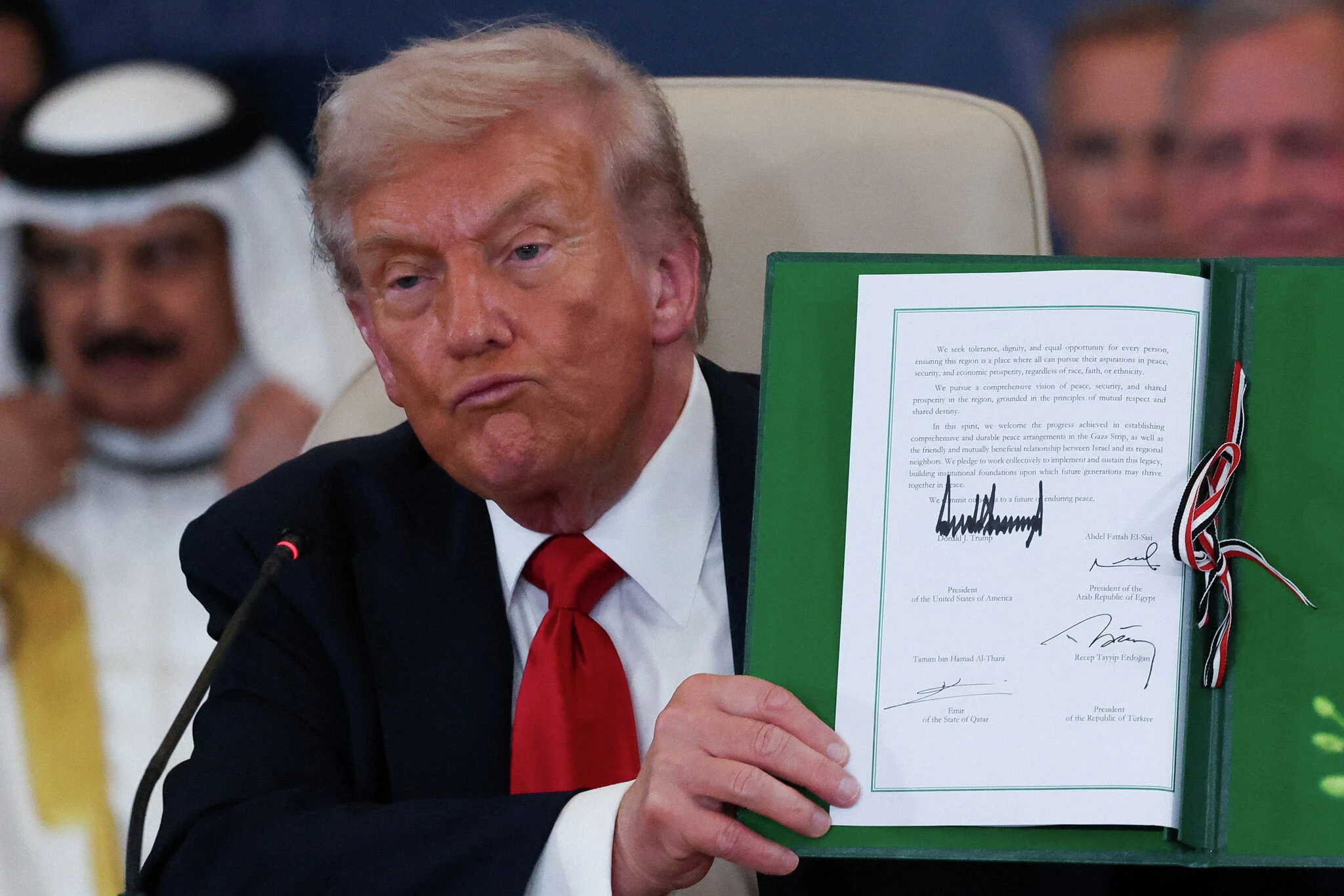Haar: As Trump seals a truce in Gaza, Sen. Murphy hails peace and fights on