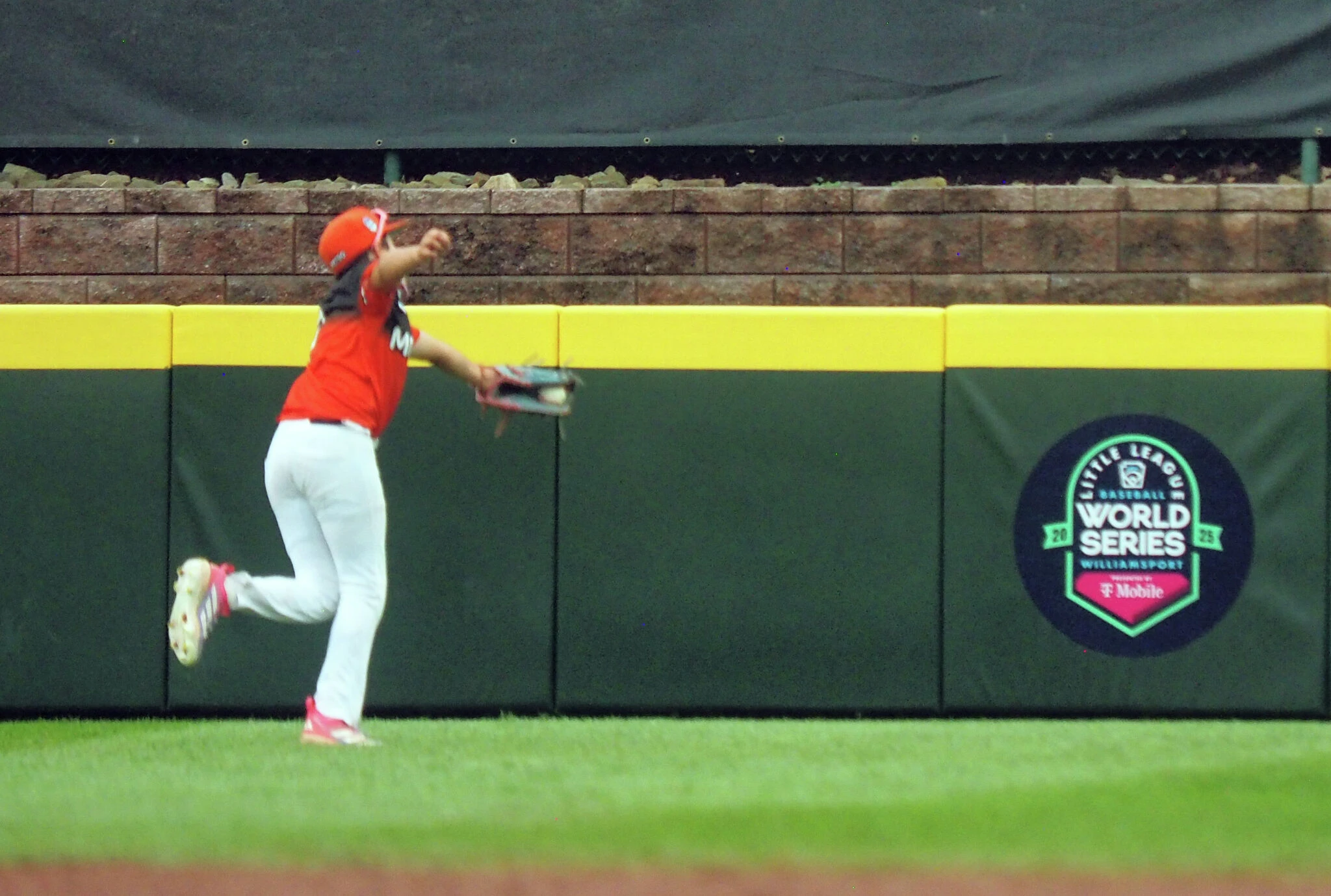 Fairfield National player lands on SportsCenter Top 10 with spectacular catch