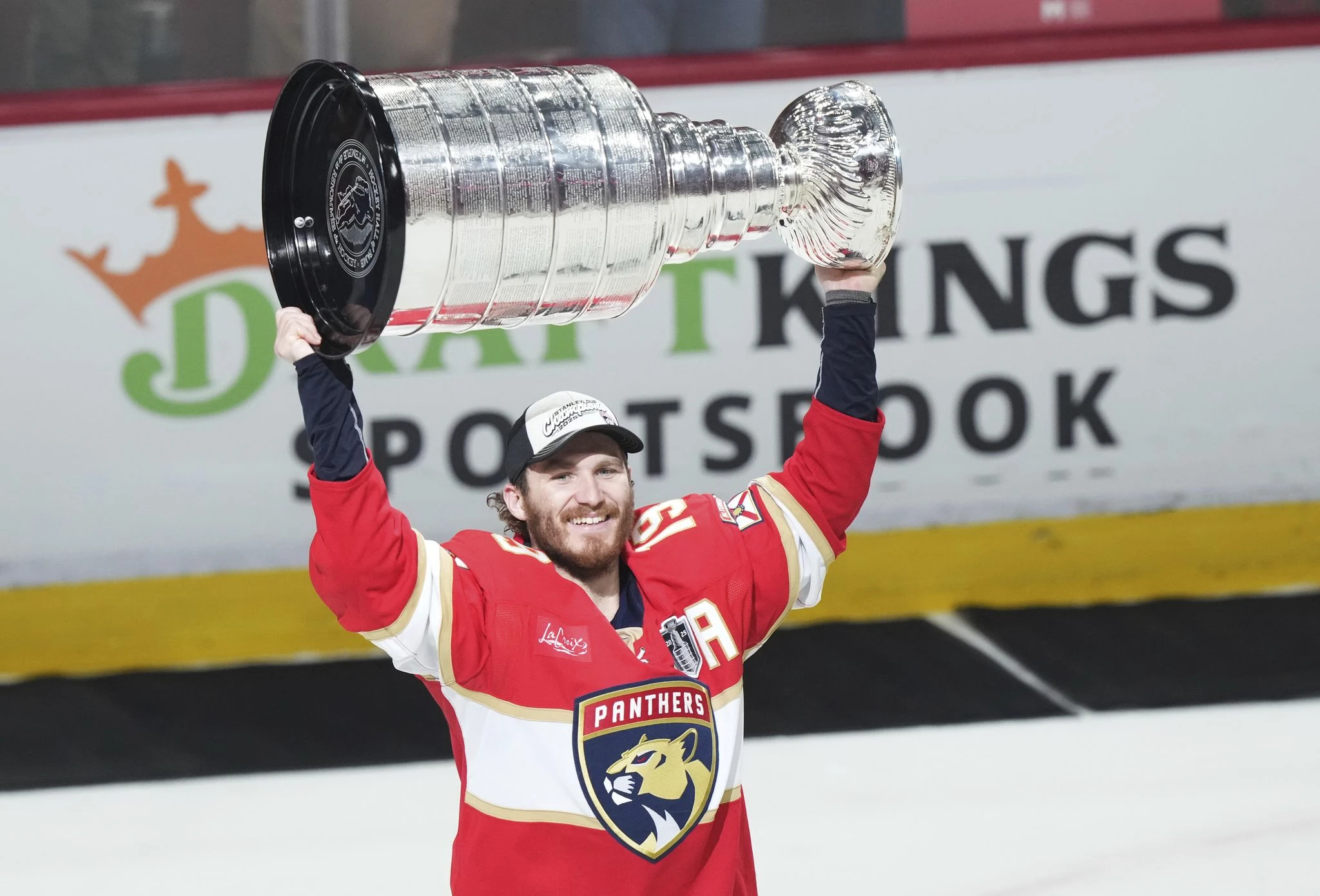 NHL training camps open with Oilers' Connor McDavid unsigned and Panthers' Matthew Tkachuk out