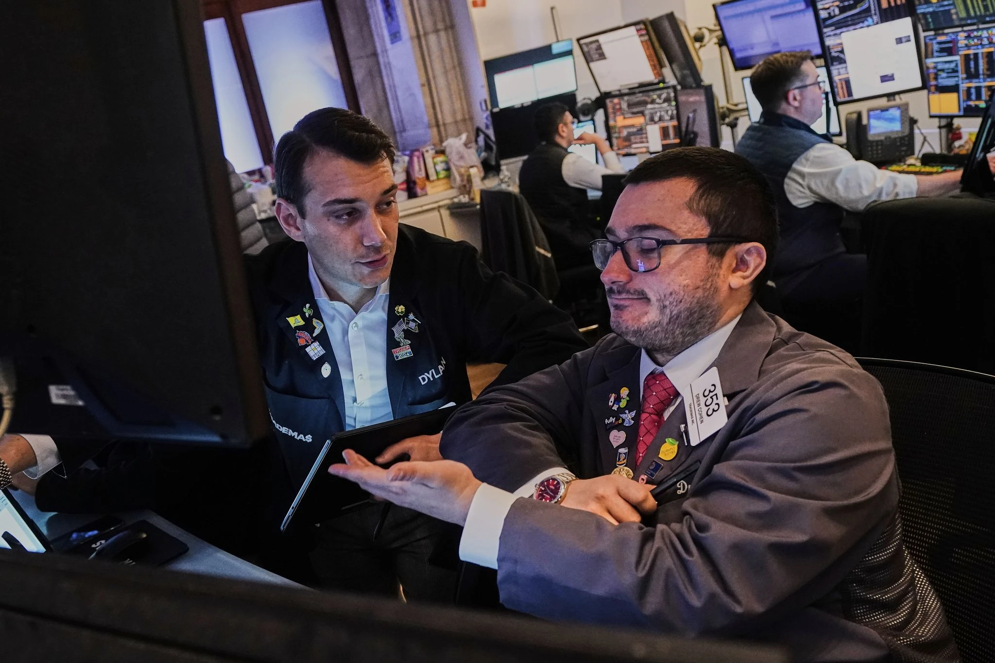 US stocks are stuck in limbo as Wall Street waits to hear what US-China trade talks will bear