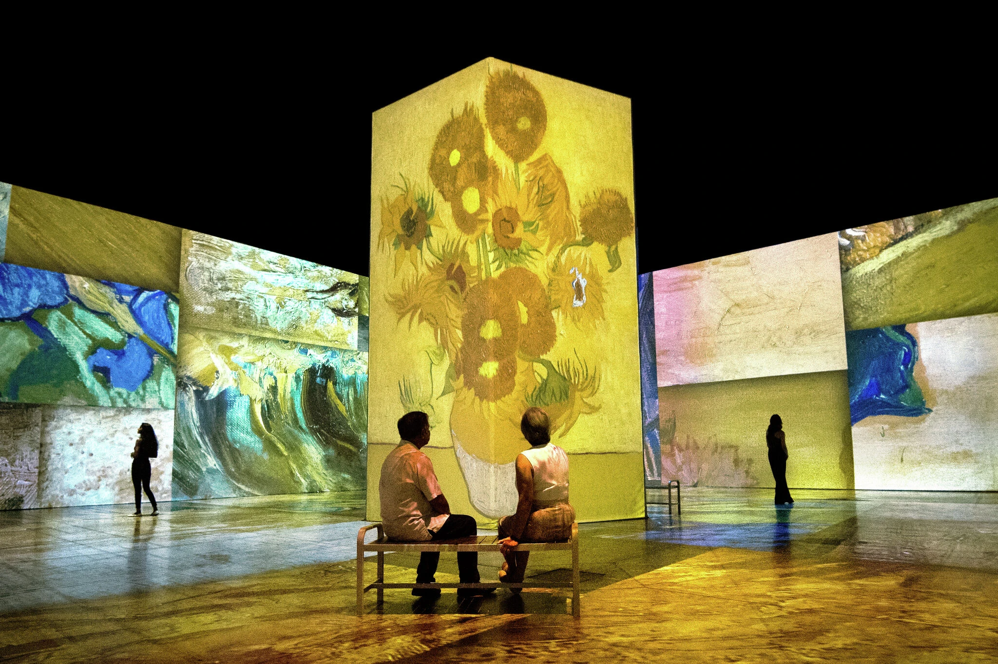 A peek inside the immersive Van Gogh, Monet exhibit at the CT Convention Center