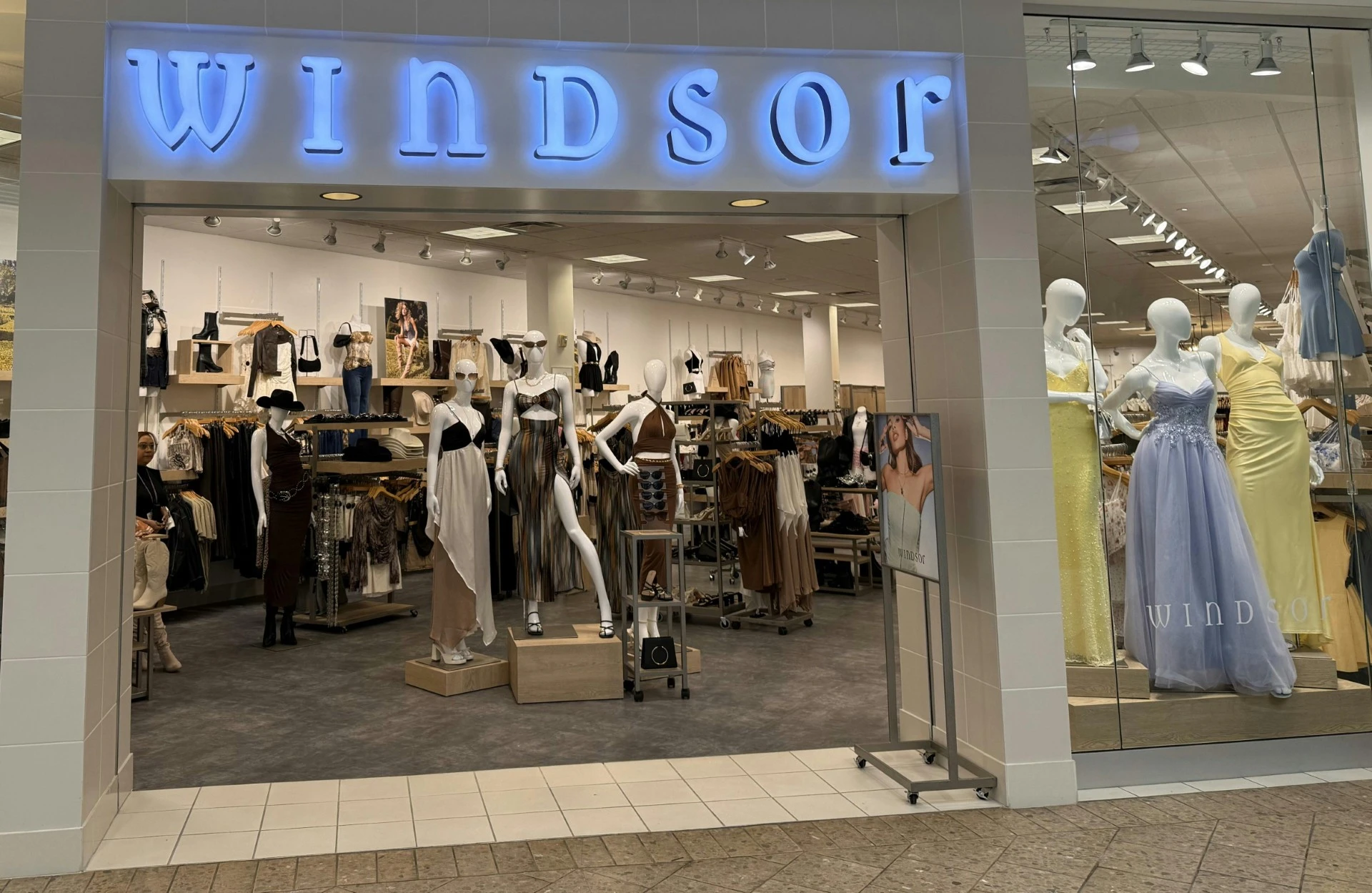 Westfarms mall is adding two stores and a smoothie shop this summer