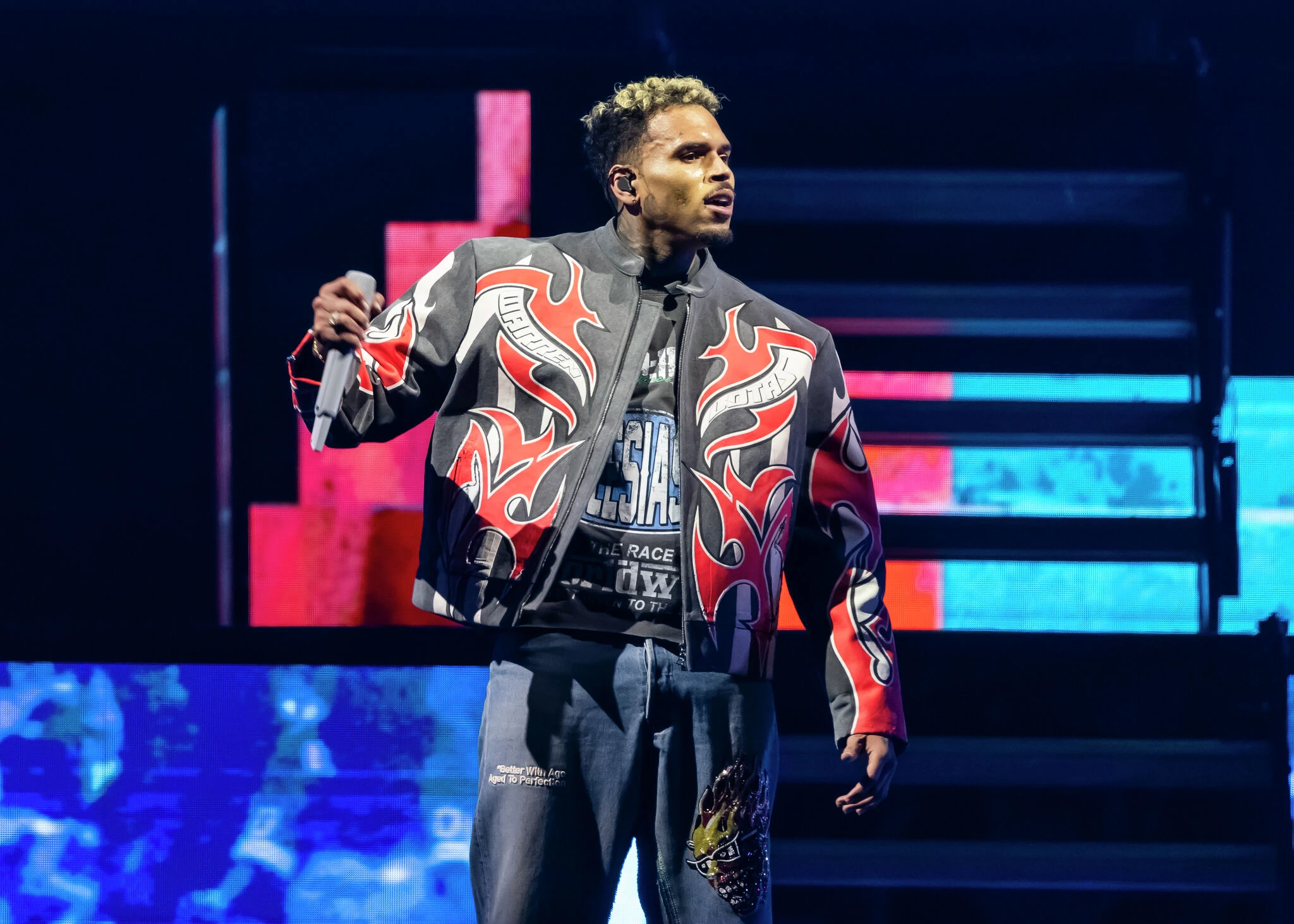 Chris Brown, Halsey, Bob Dylan among A-listers performing in CT this summer