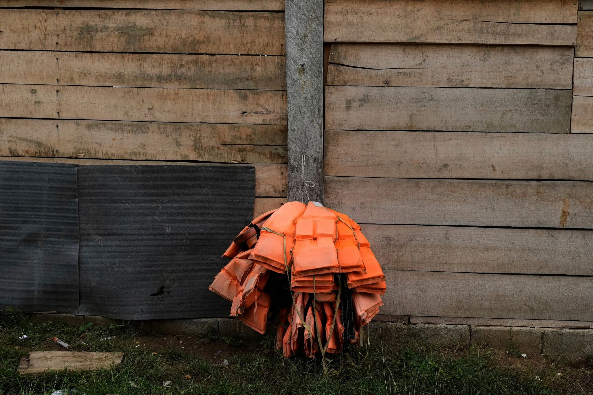 A jungle route once carried hundreds of thousands of migrants. Now the local economy has crashed