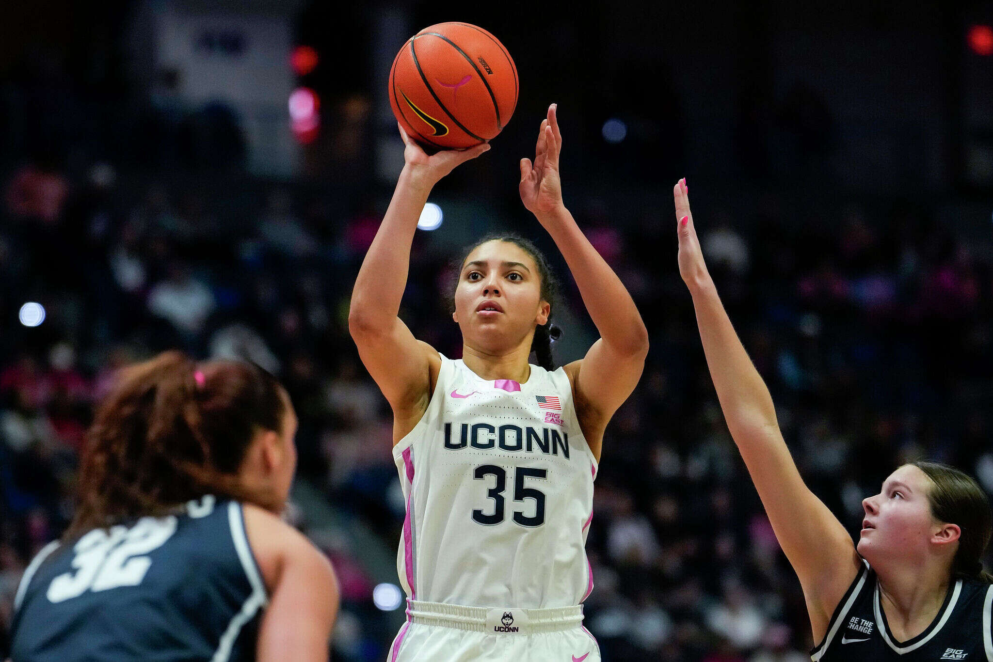 Why UConn women's basketball's Azzi Fudd changed her pregame routine