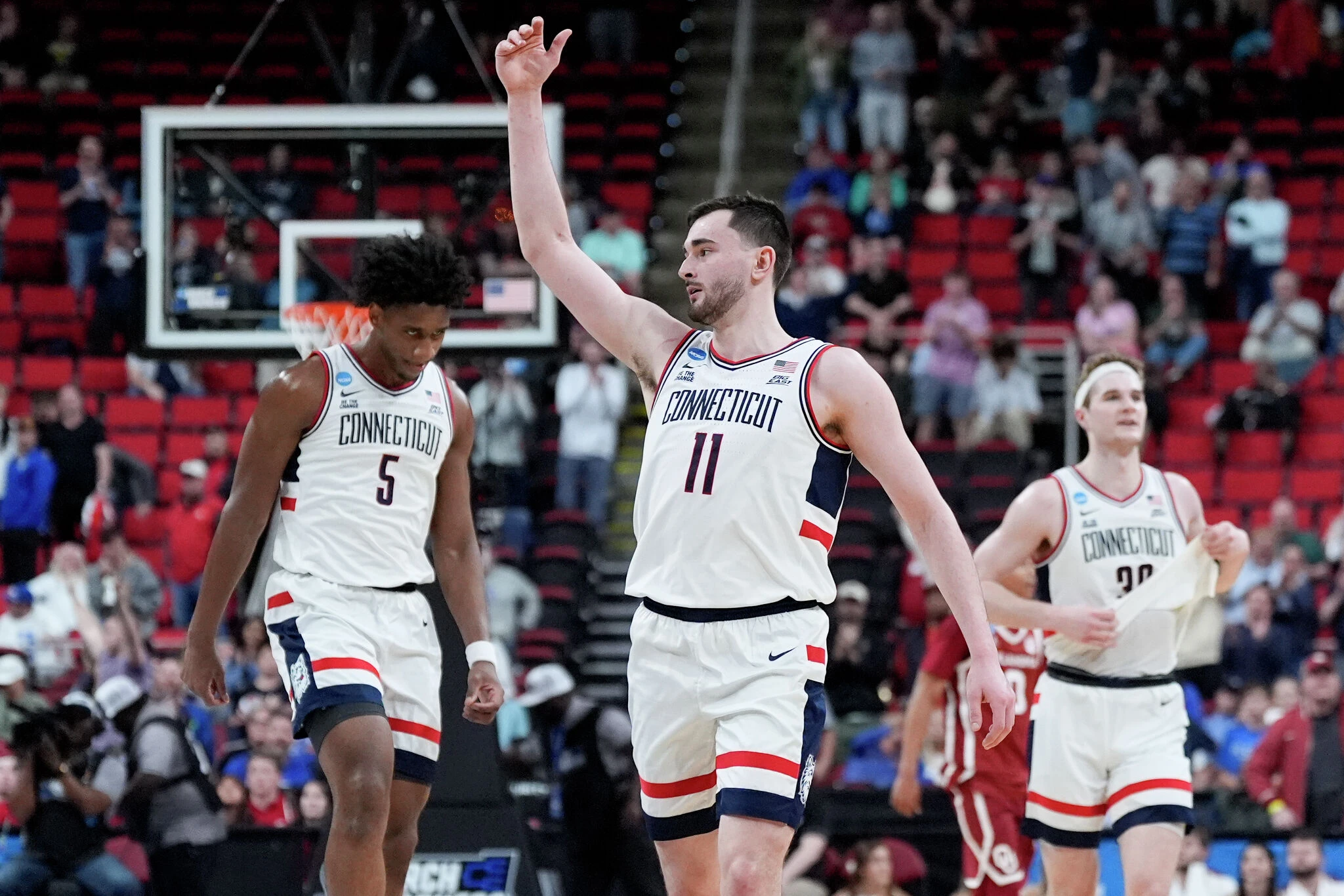 Where UConn men's basketball lands in ESPN bracketology prediction