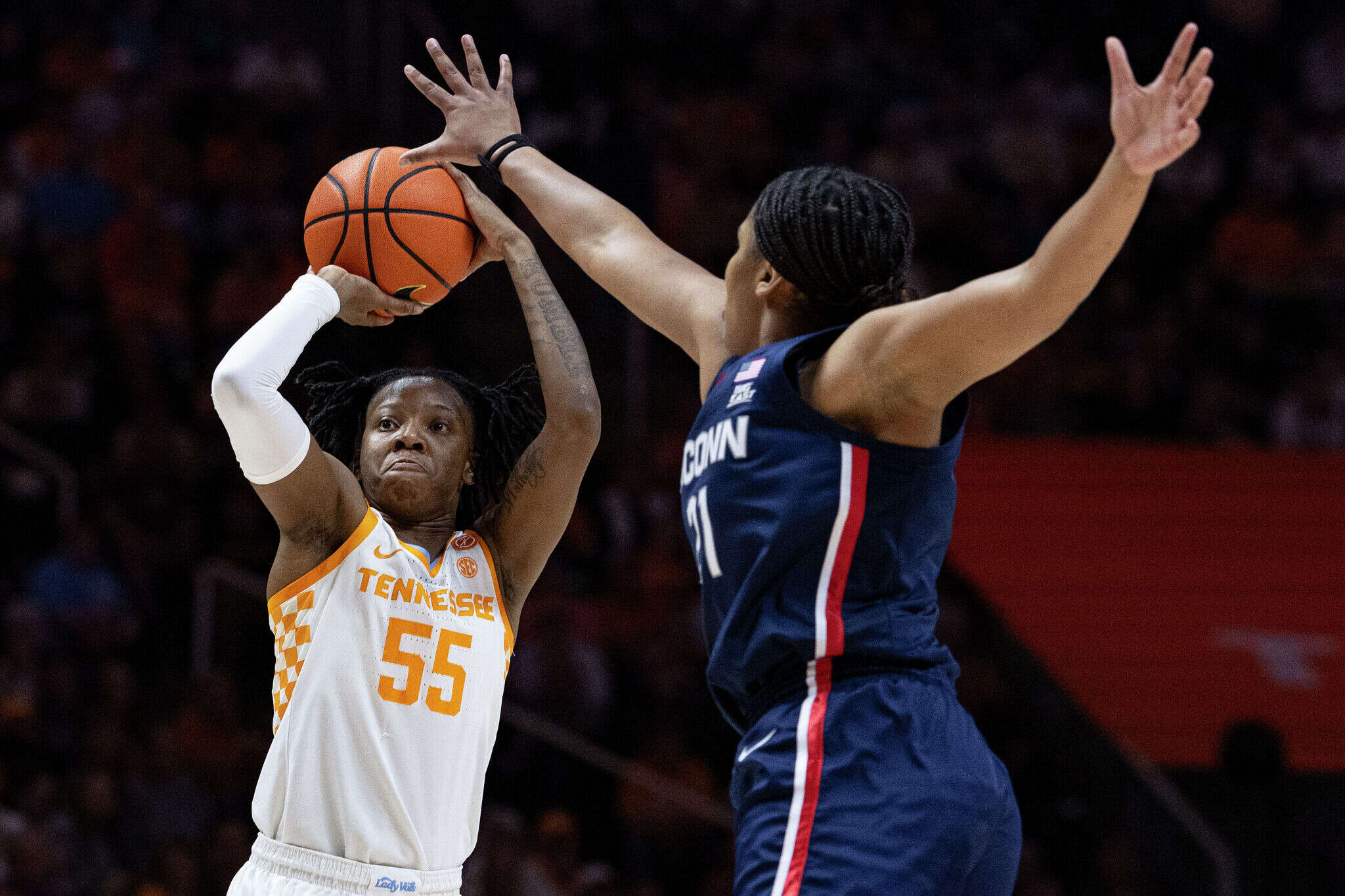 UConn women's basketball's post play was nonfactor in loss at Tennessee