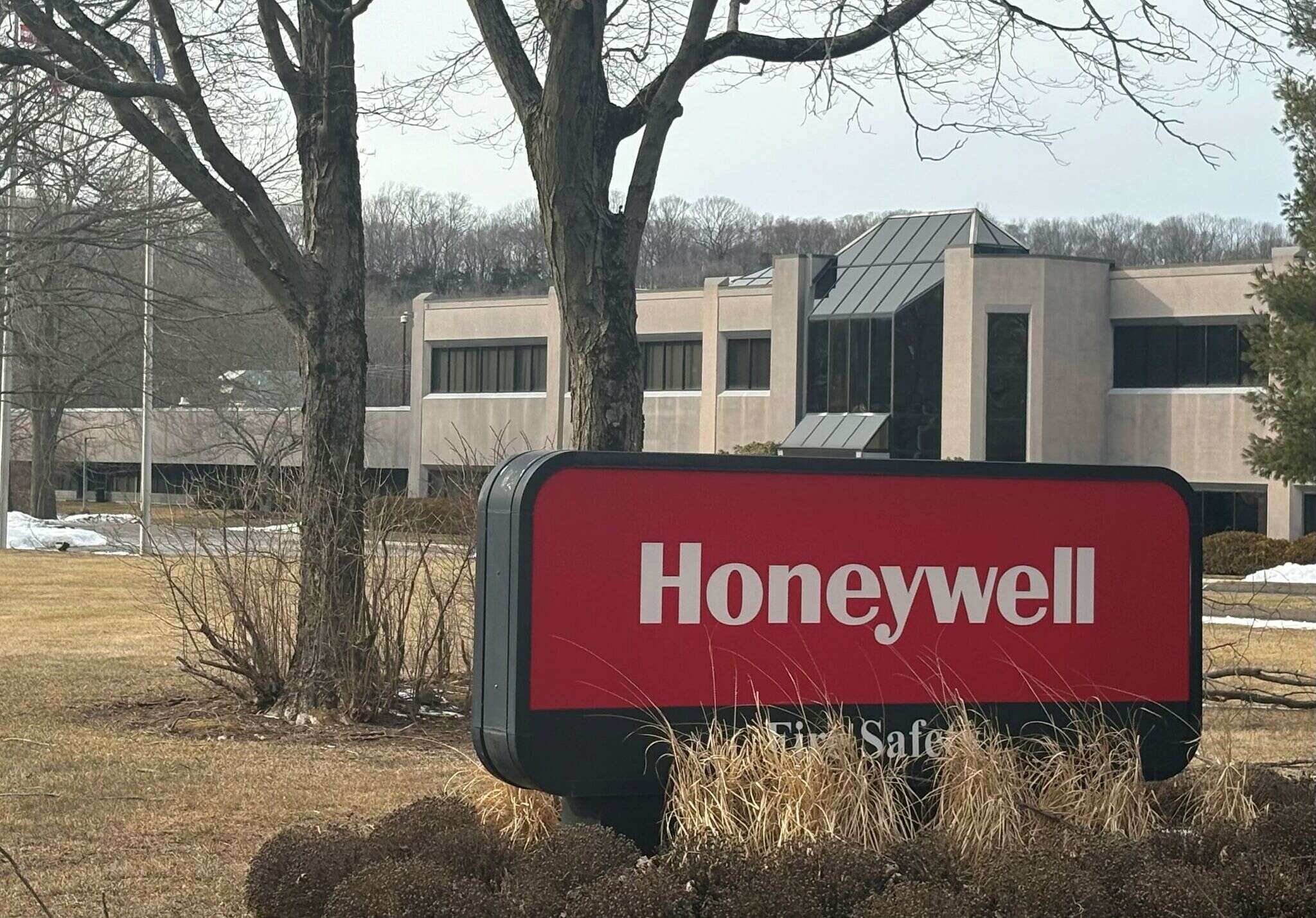 How will Fortune 500 firm Honeywell's breakup affect operations in CT?