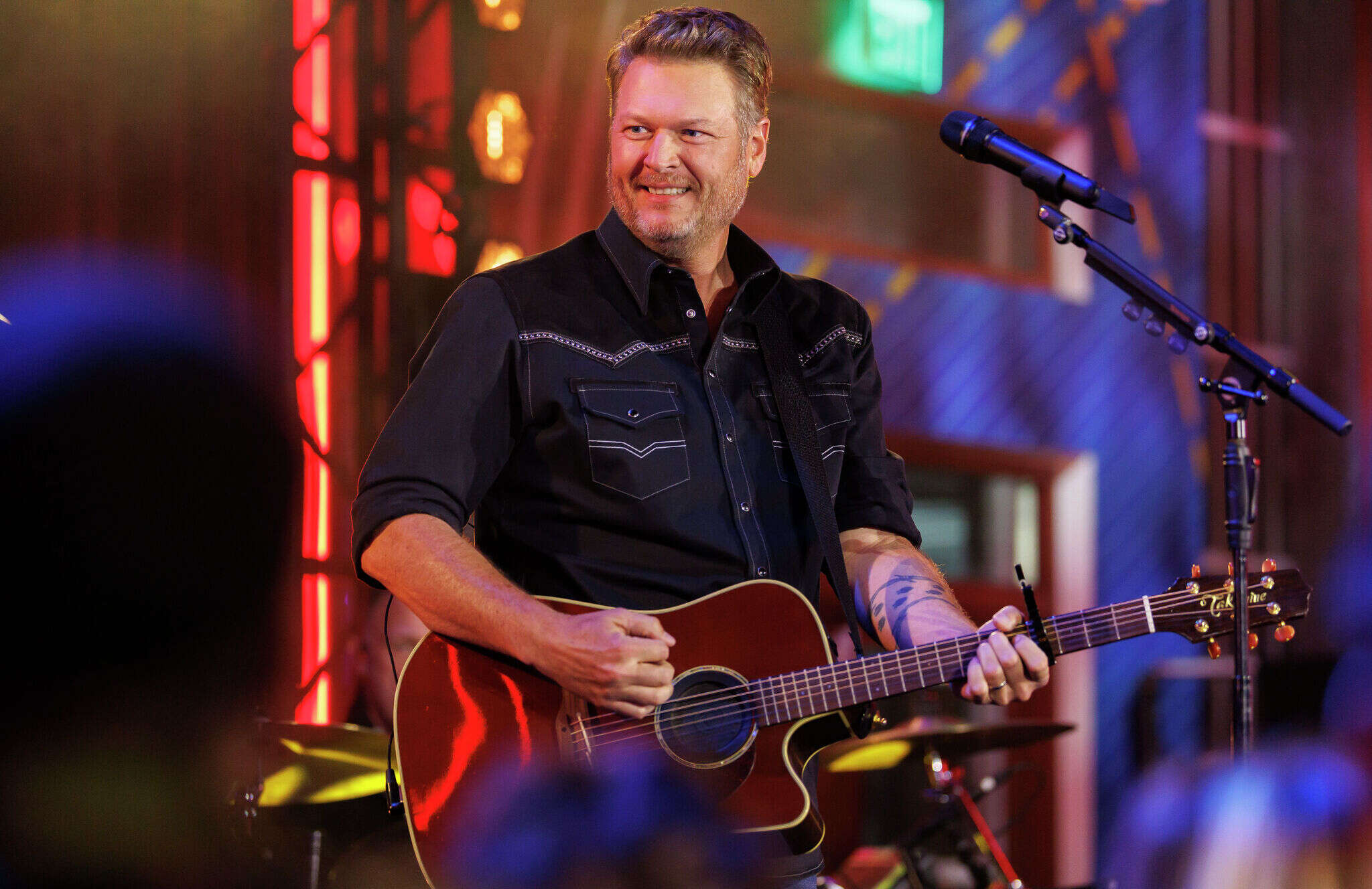 Blake Shelton talks CT show this Friday, Gwen Stefani surprise appearances