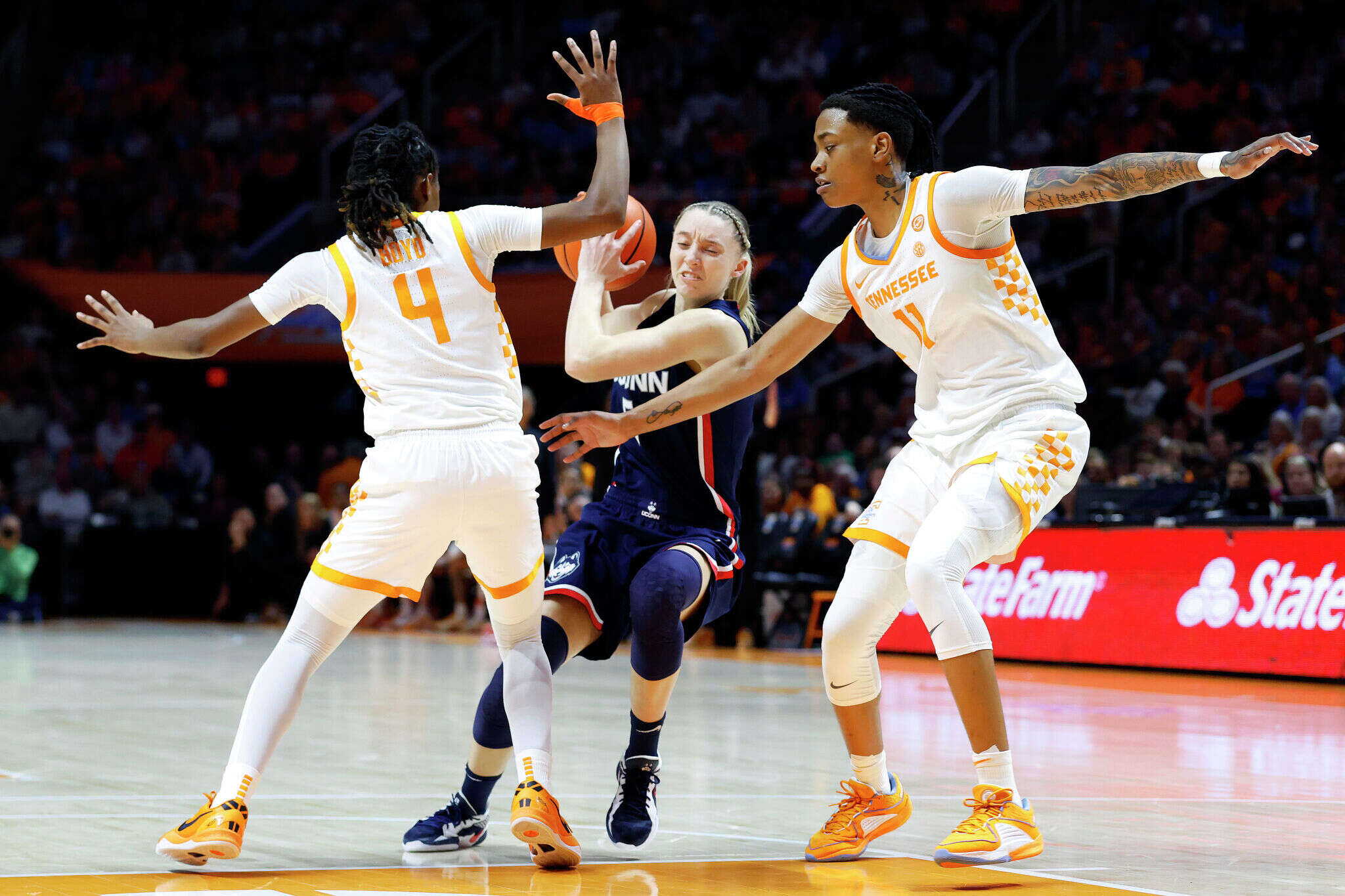 No. 5 UConn women's basketball upset by rival No. 19 Tennessee in Knoxville