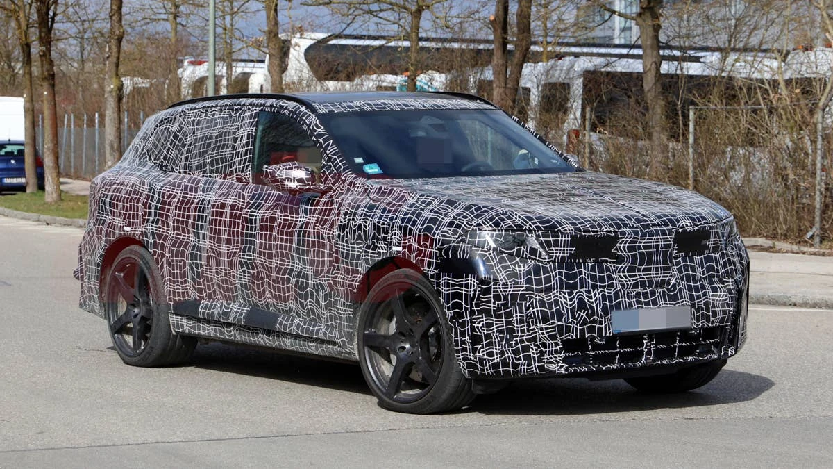 BMW iX5 Leak Hints at Nearly 600 Miles of Range