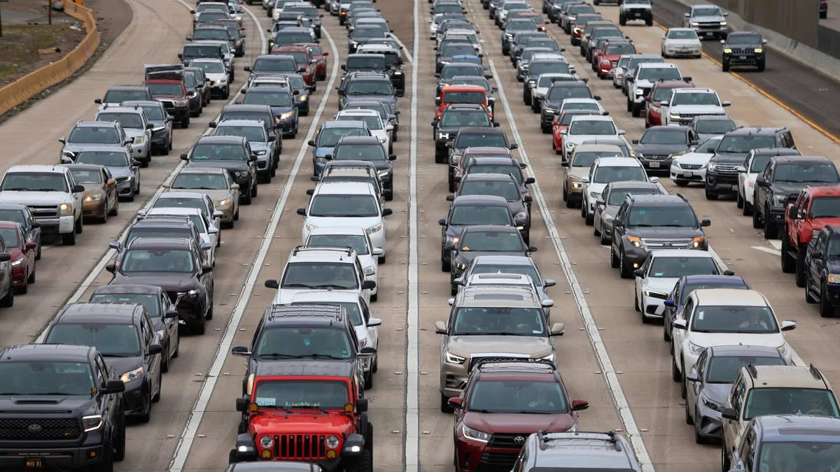 Vehicle Pollution Is Killing Thousands, And EV Rollbacks May Make It Worse