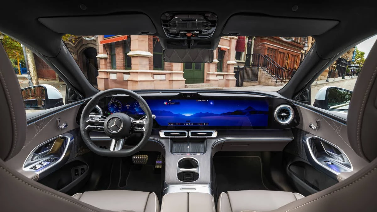 Hate Big Screens? Mercedes-Benz Has Bad News
