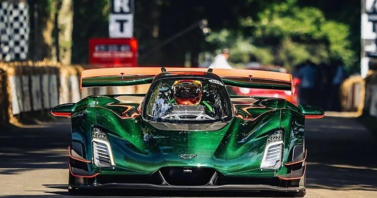 3 Reasons Why Hypercar Makers Should Worry About Czinger’s 21C