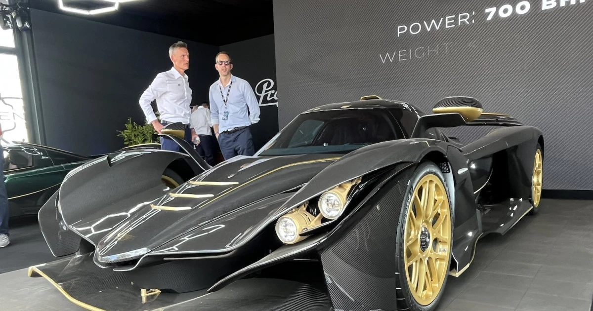 Rare Praga Bohema Appears in Naked Carbon, Set for American Shores