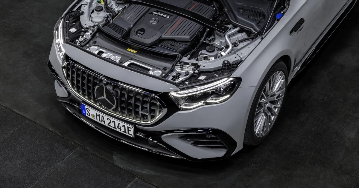 Mercedes Boss Hands The Combustion Engine Another Lifeline